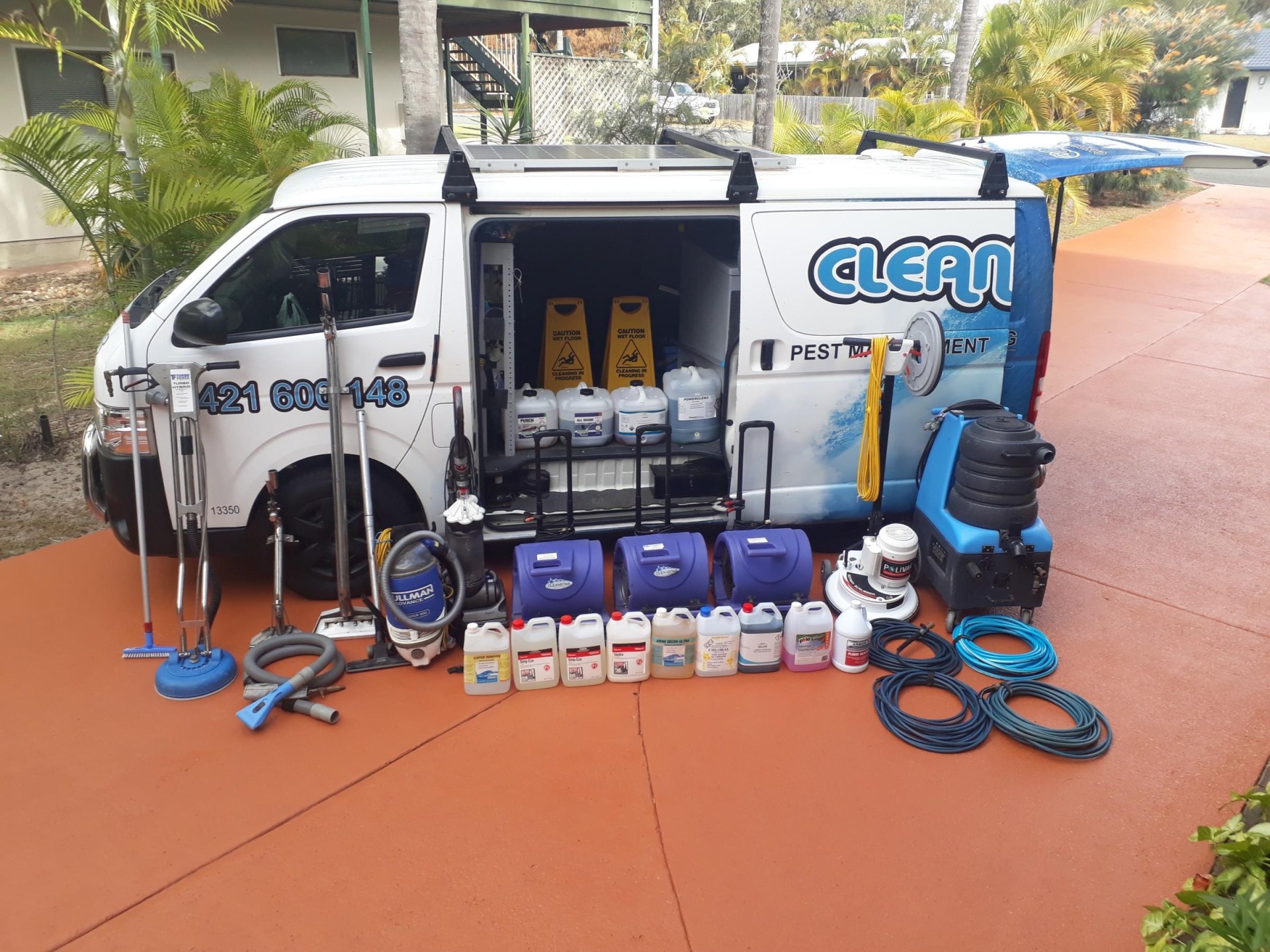 Carpet Cleaning & Pest 622901 1