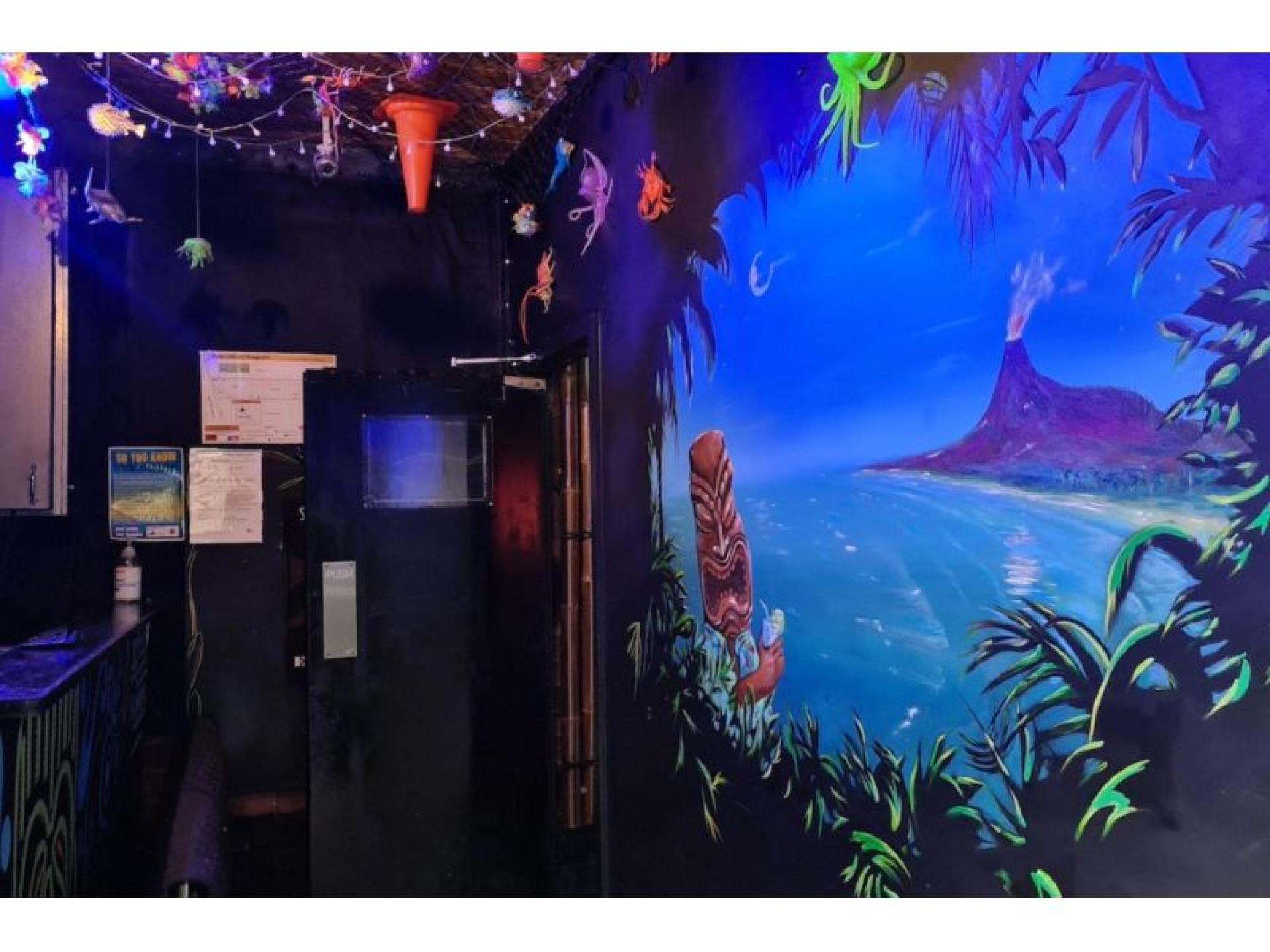 Sold - Zu Bar 624080 2