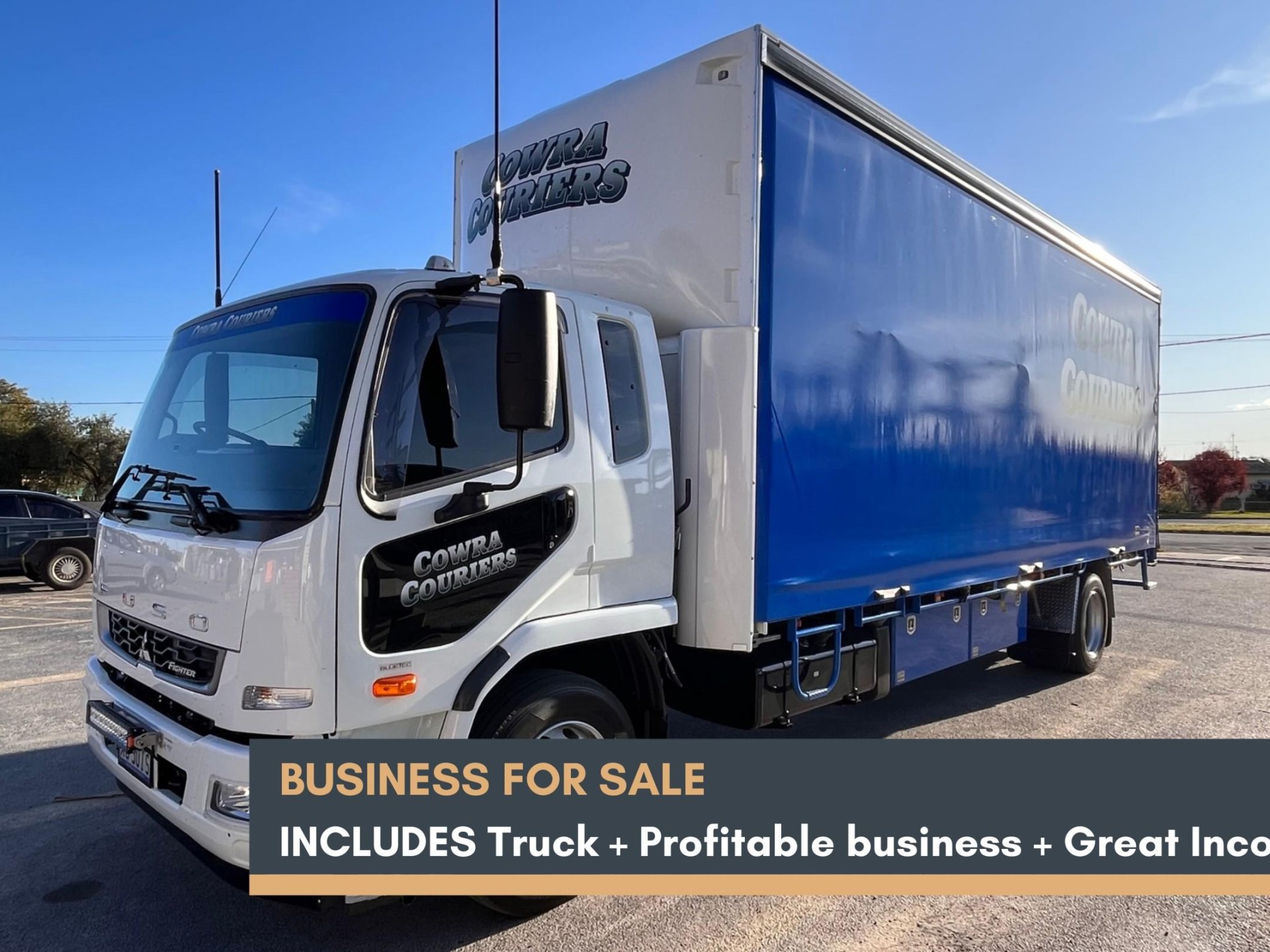 Great Figures!!! Courier Truck 624684 1