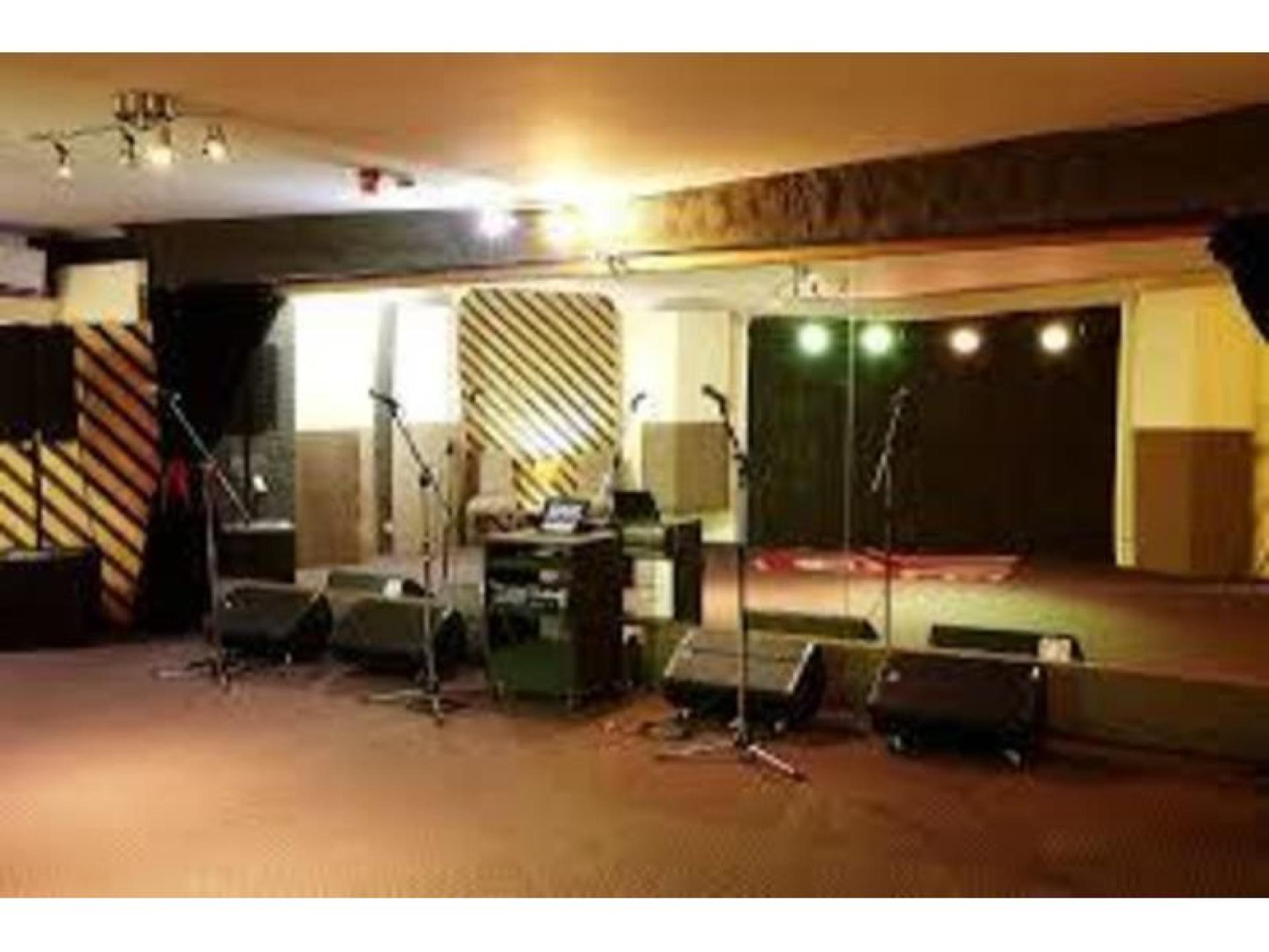Australia's Longest-serving Premier Music 626607 3