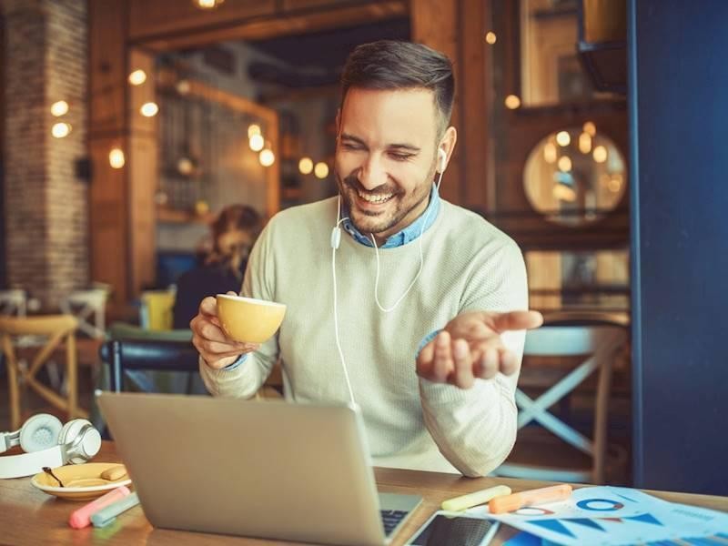 Cafe And Coffee Shop 627165 2