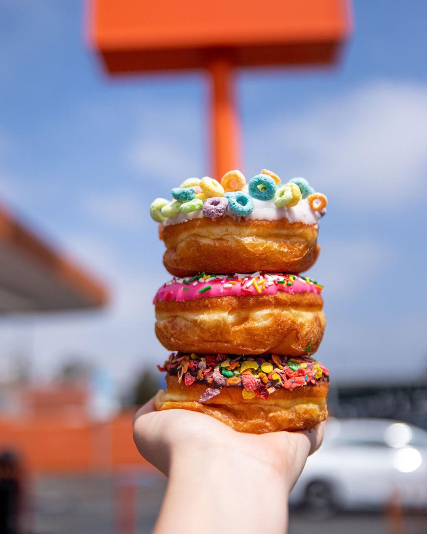 Join The Randy's Donuts® 627368 1