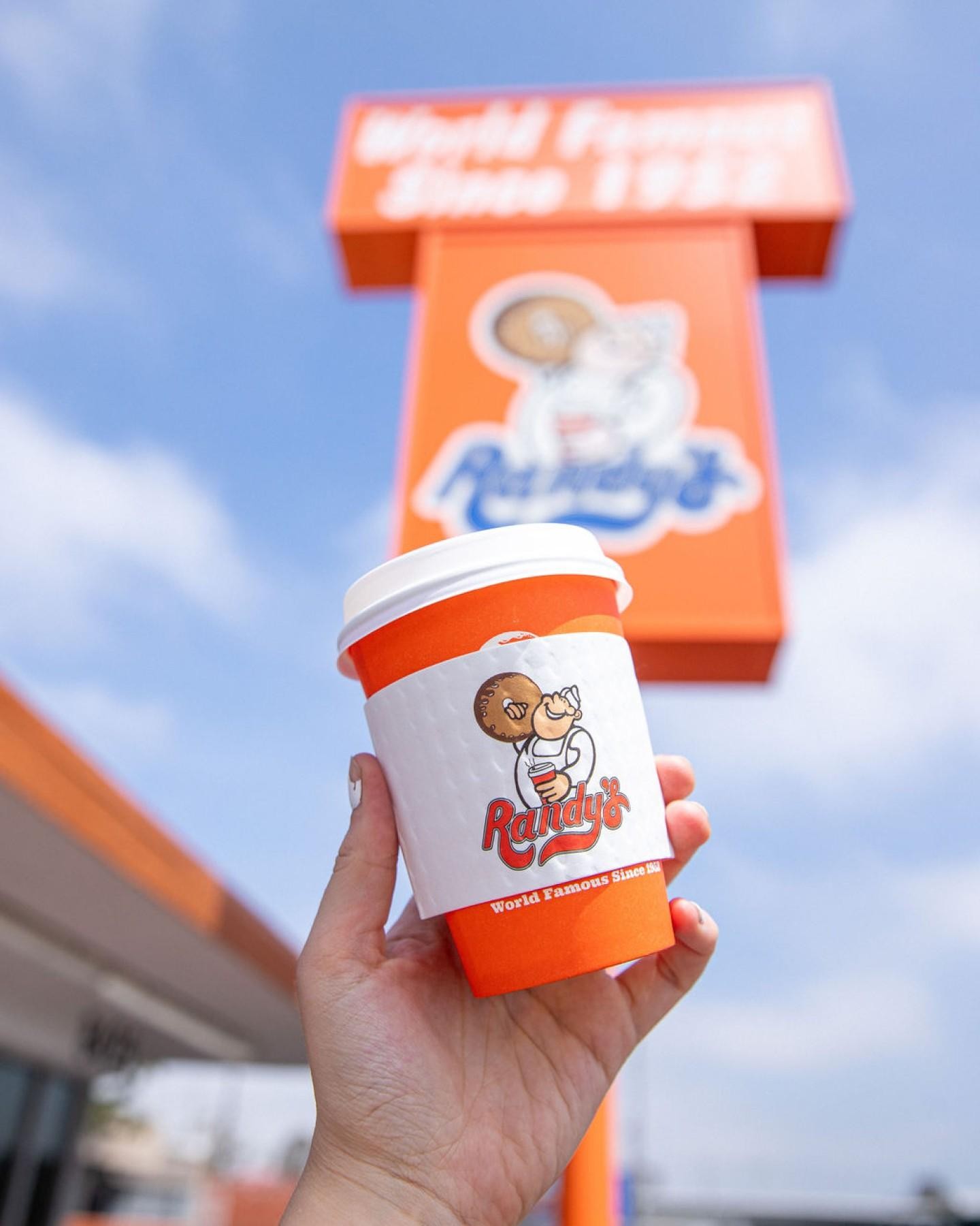 Join The Randy's Donuts® 627368 3