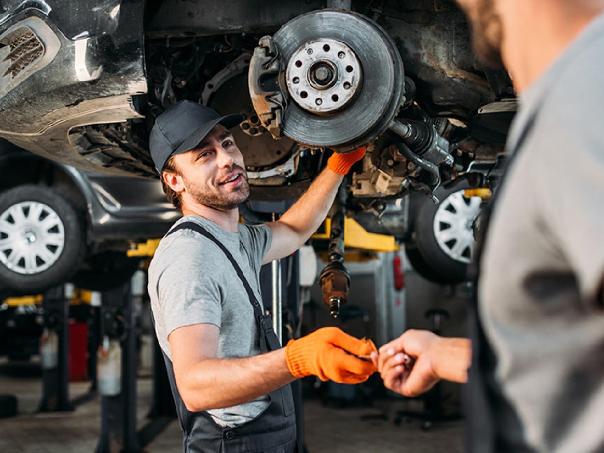 Auto Mechanical Service Workshop 628223 1