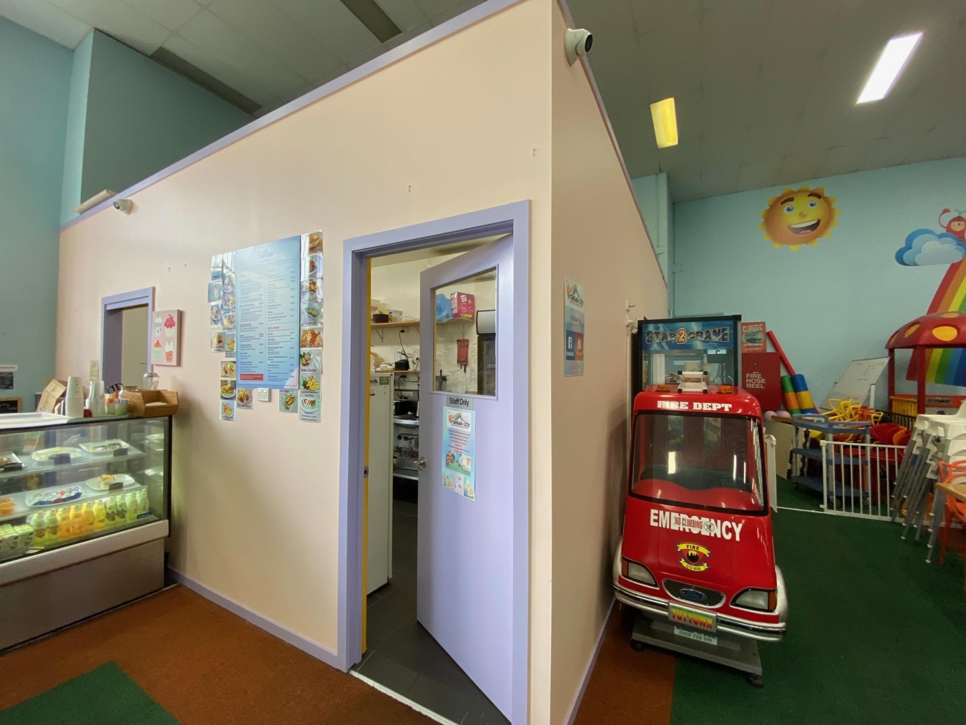 Play Centre Coffee Shop 628995 2