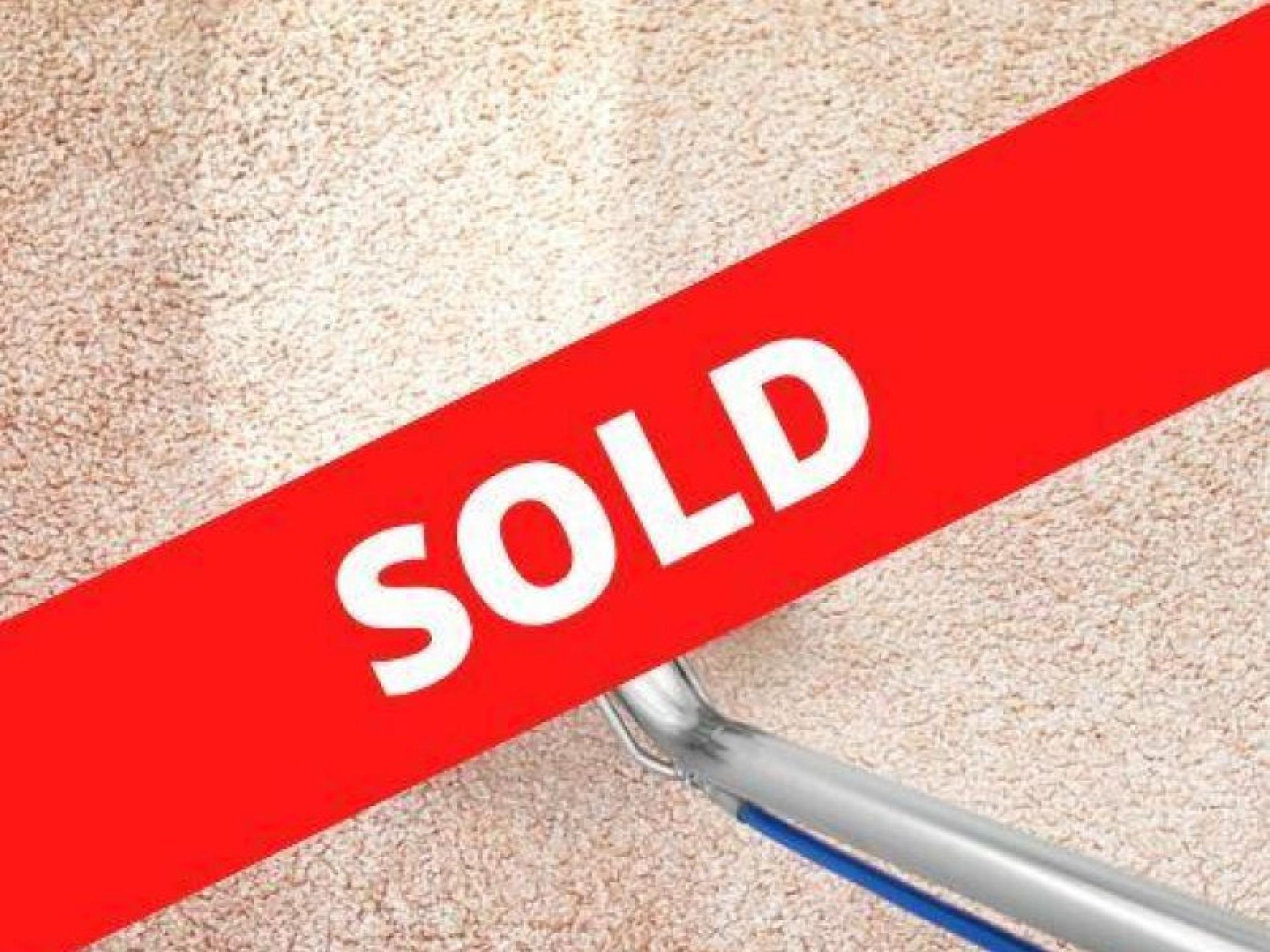 Lucrative Carpet & Tile 630156 1