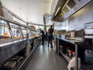 GOURMET TAKEAWAY | GREAT CORNER POSITION | MAS