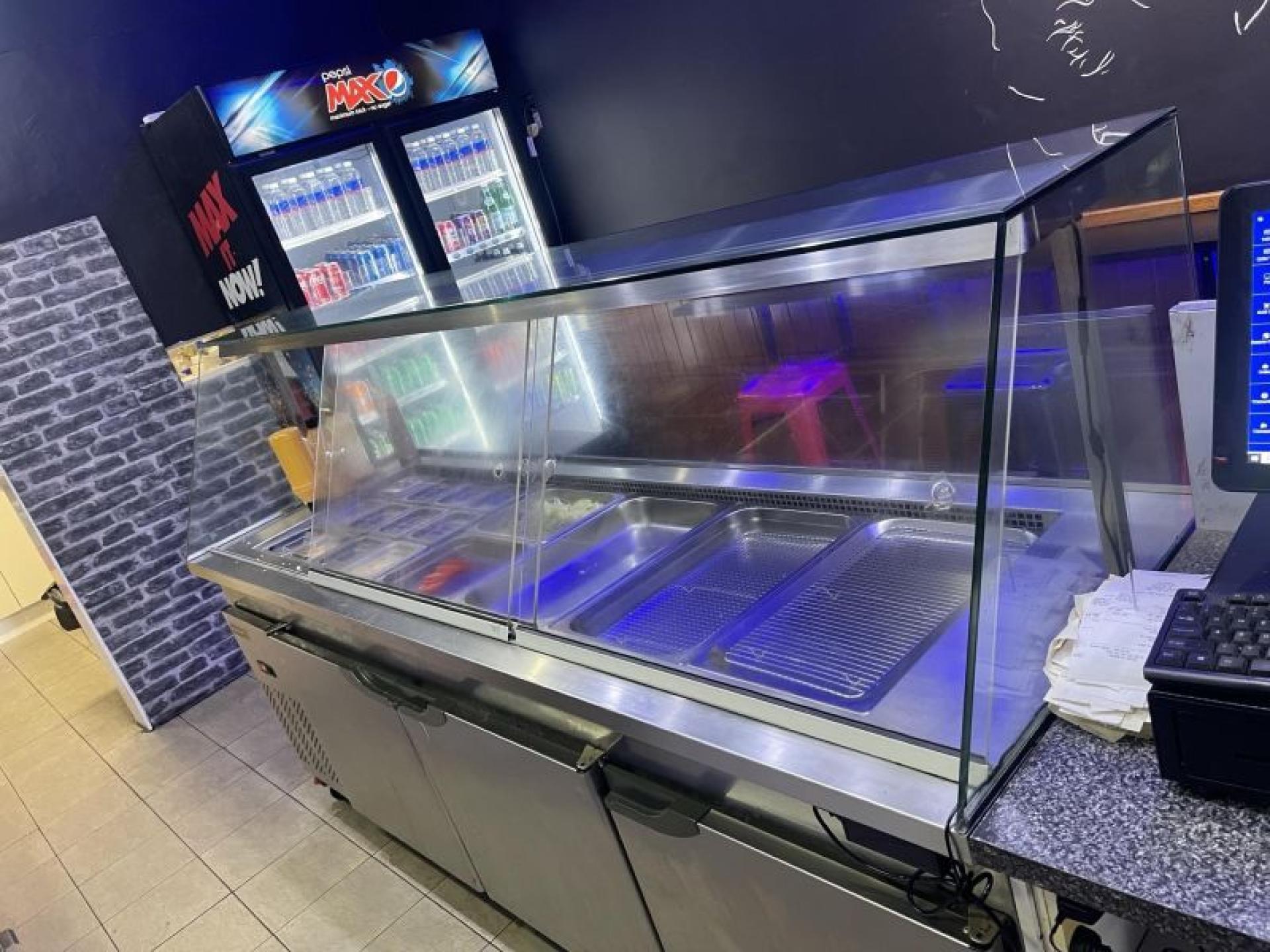 Busy Burger Shop - 630380 2