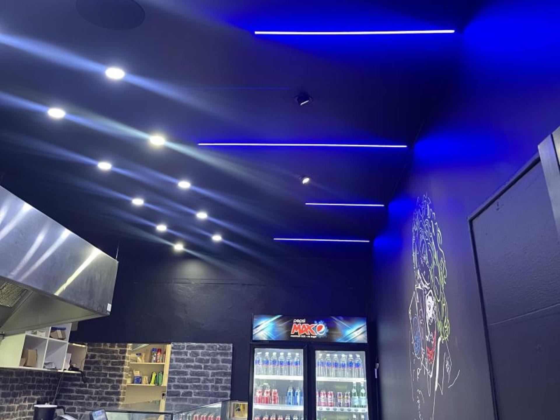 Busy Burger Shop - 630380 3