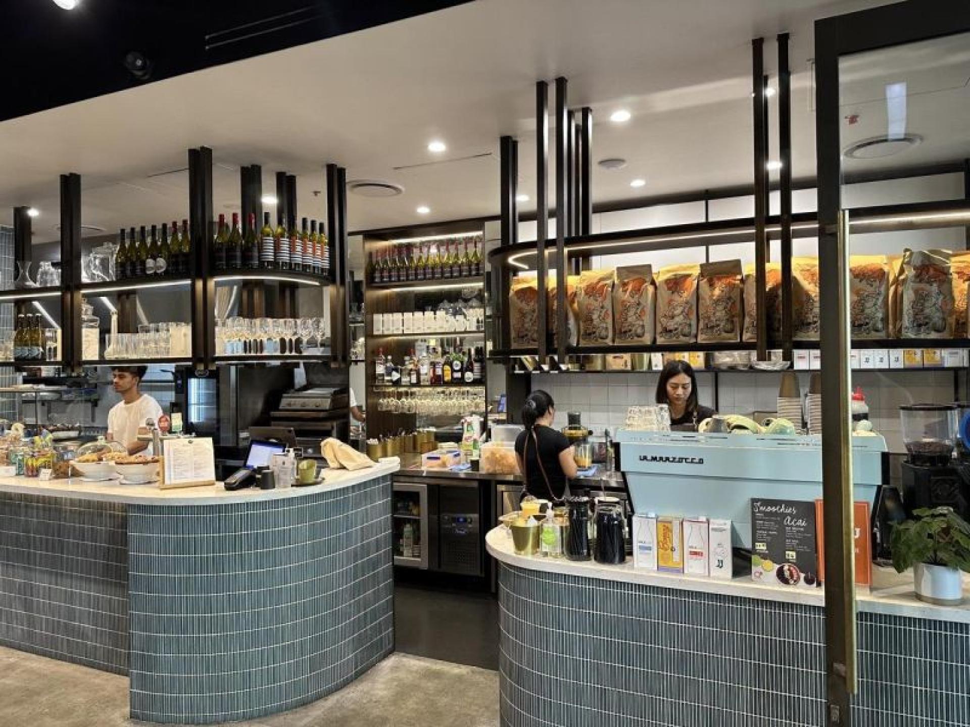 Cafe / Restaurant And 631115 1