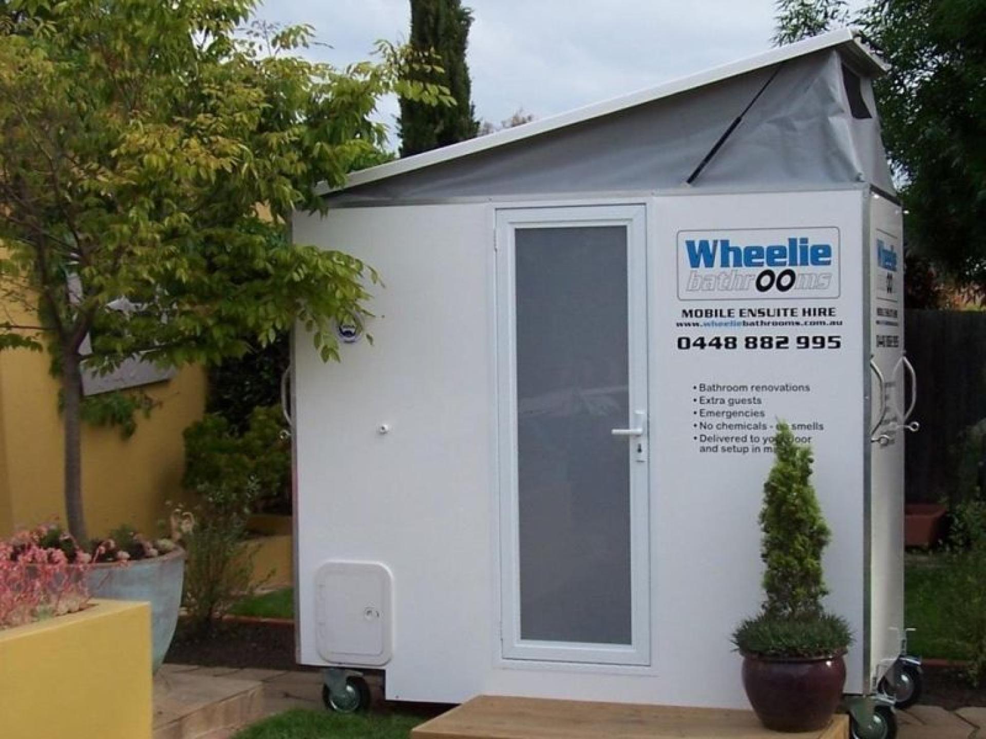 Mobile Luxury Portable Bathroom 631158 1