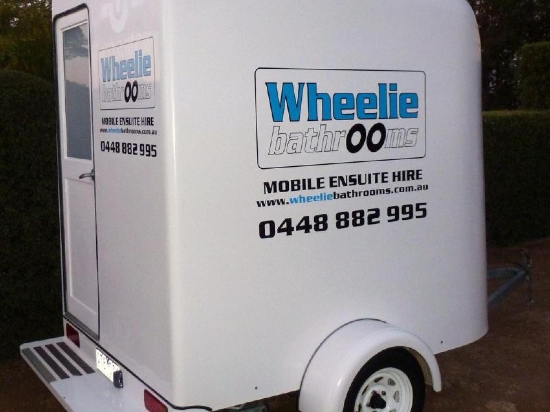 Mobile Luxury Portable Bathroom 631158 2