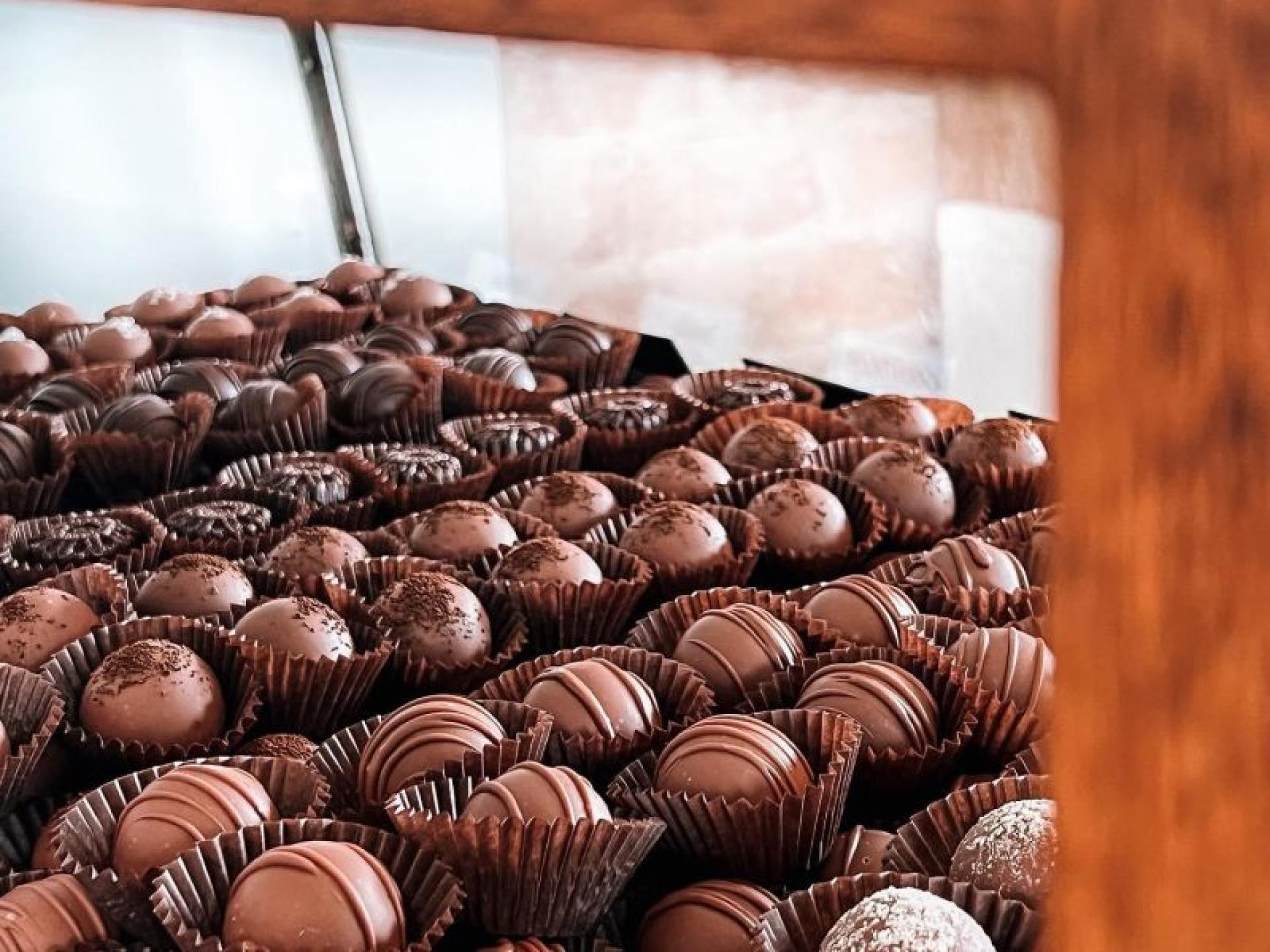 Sold - Woodstock Chocolate 632364 2
