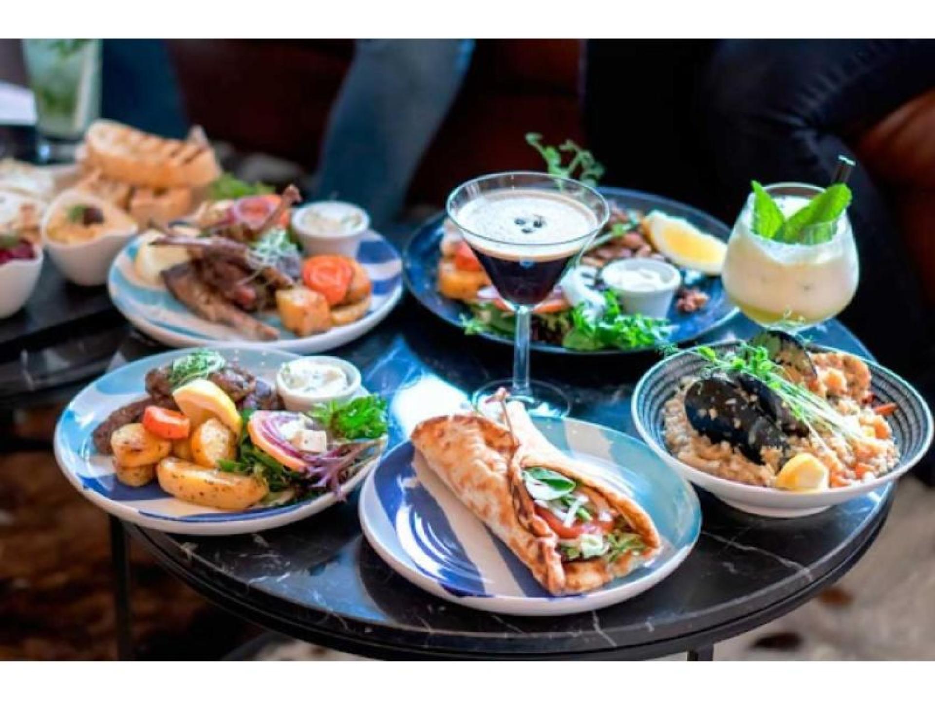 Iconic Greek Restaurant In 632523 2