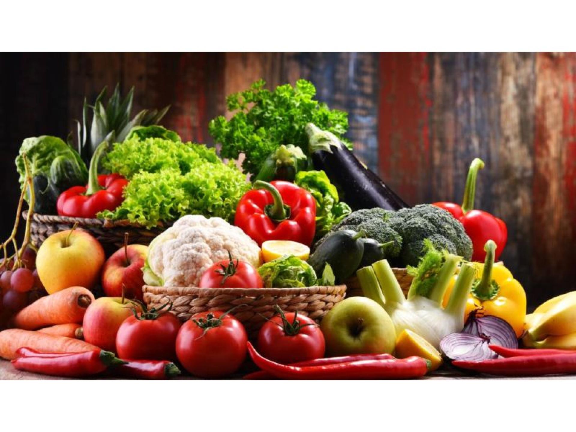 Iconic Fruit And Vegetable 632855 1