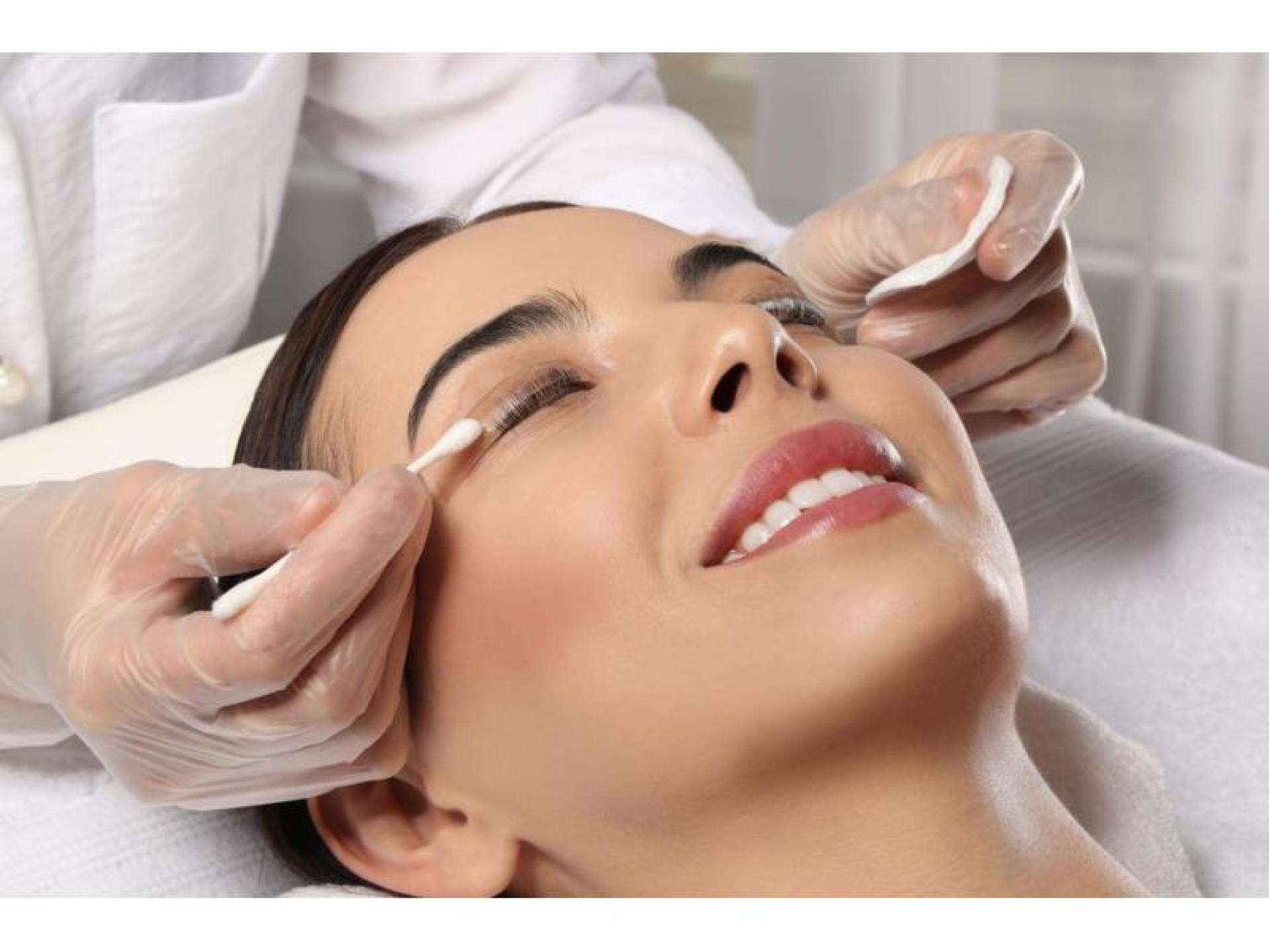 Thriving Hair & Beauty 633485 3