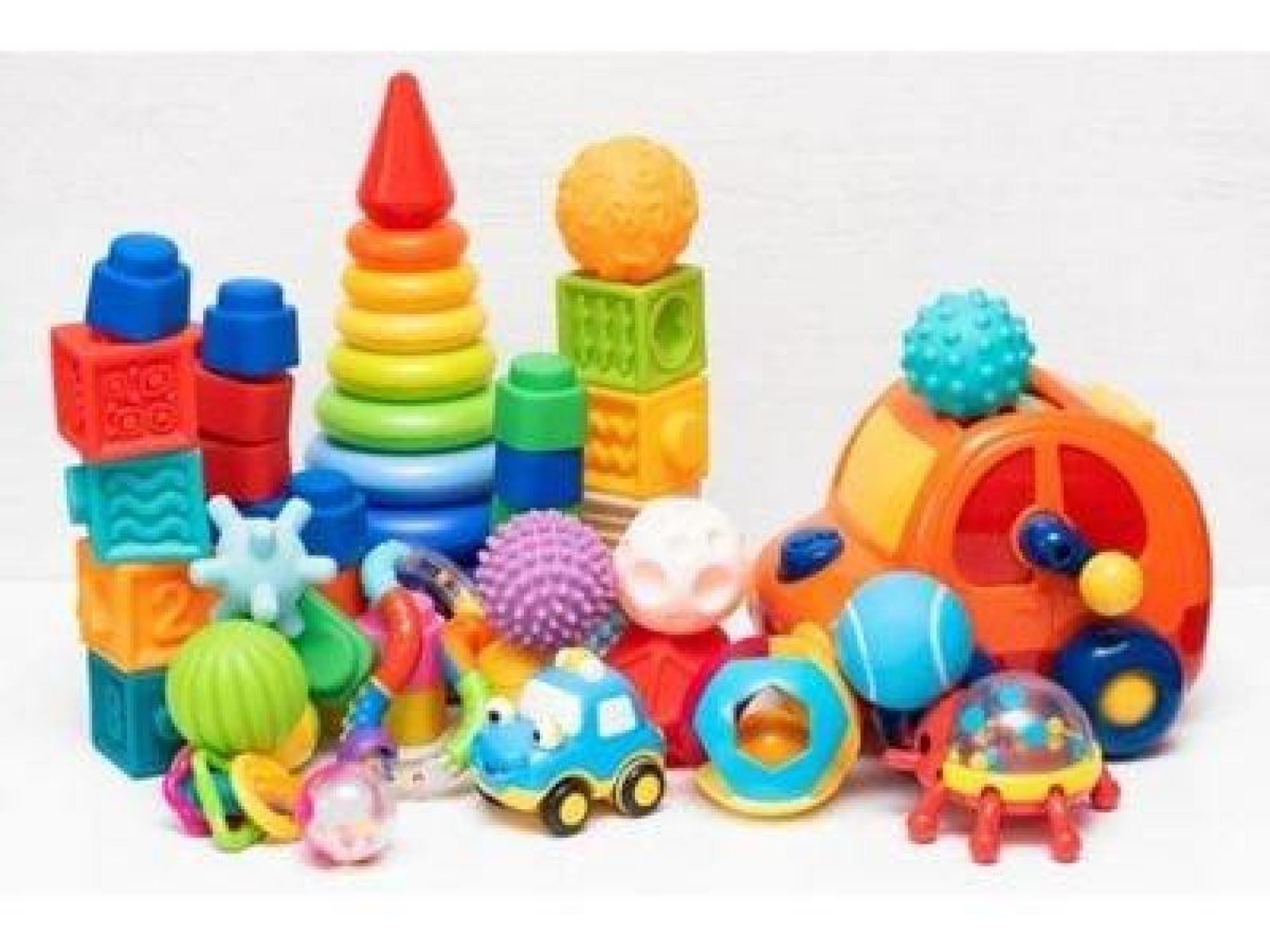 Leading Toy Retailer - 636451 2