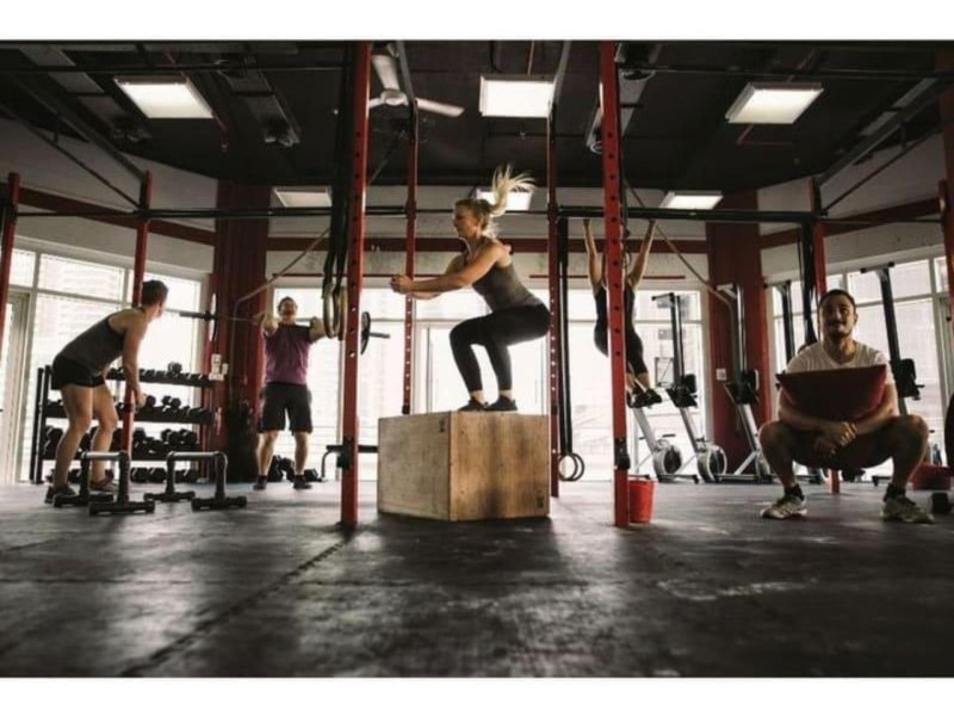 Boutique Group Fitness Gym 636551 1