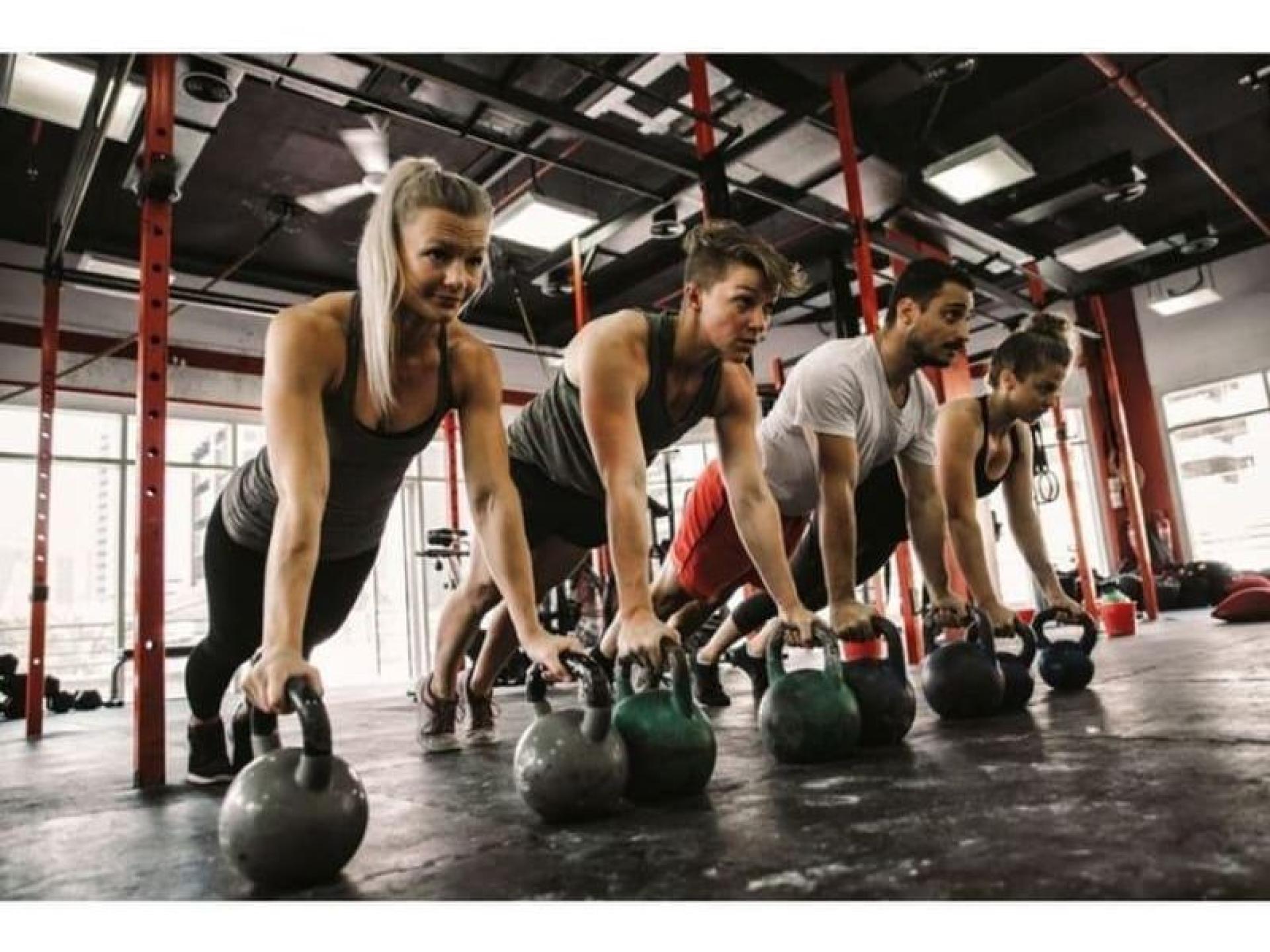 Boutique Group Fitness Gym 636551 2