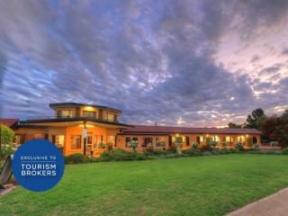 30 YEAR LEASEHOLD, 3.5 STAR BEAUTIFUL SWEEPING VILLA STYLE MOTEL – 1559ML