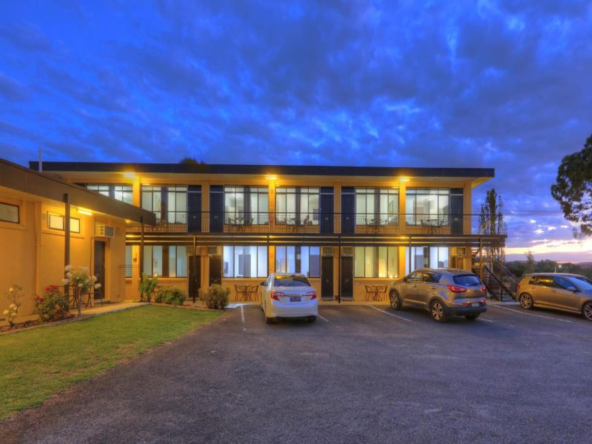 30 Year Leasehold 3.5 636625 2