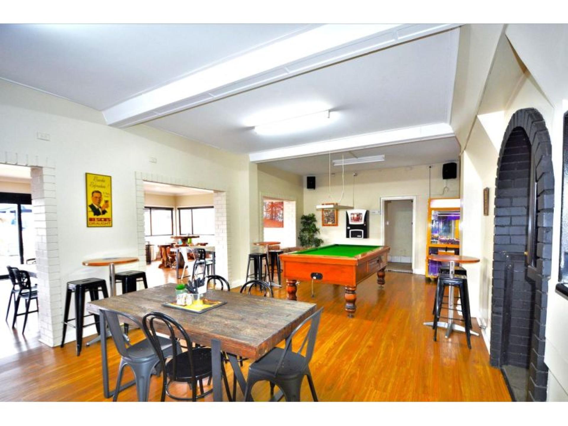 Under Offer - Family 637176 2