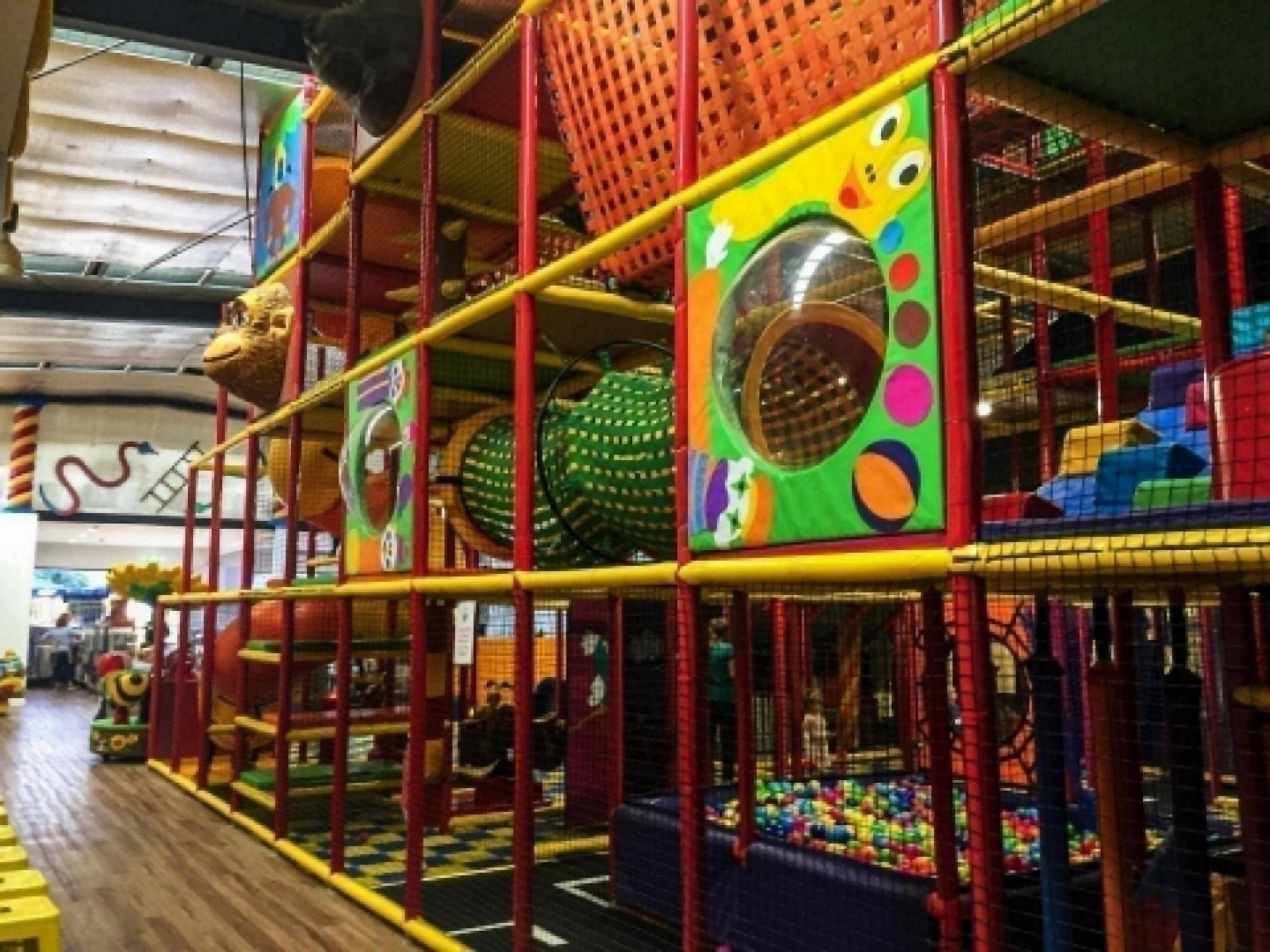 Play Centre! Huge Last 637634 1