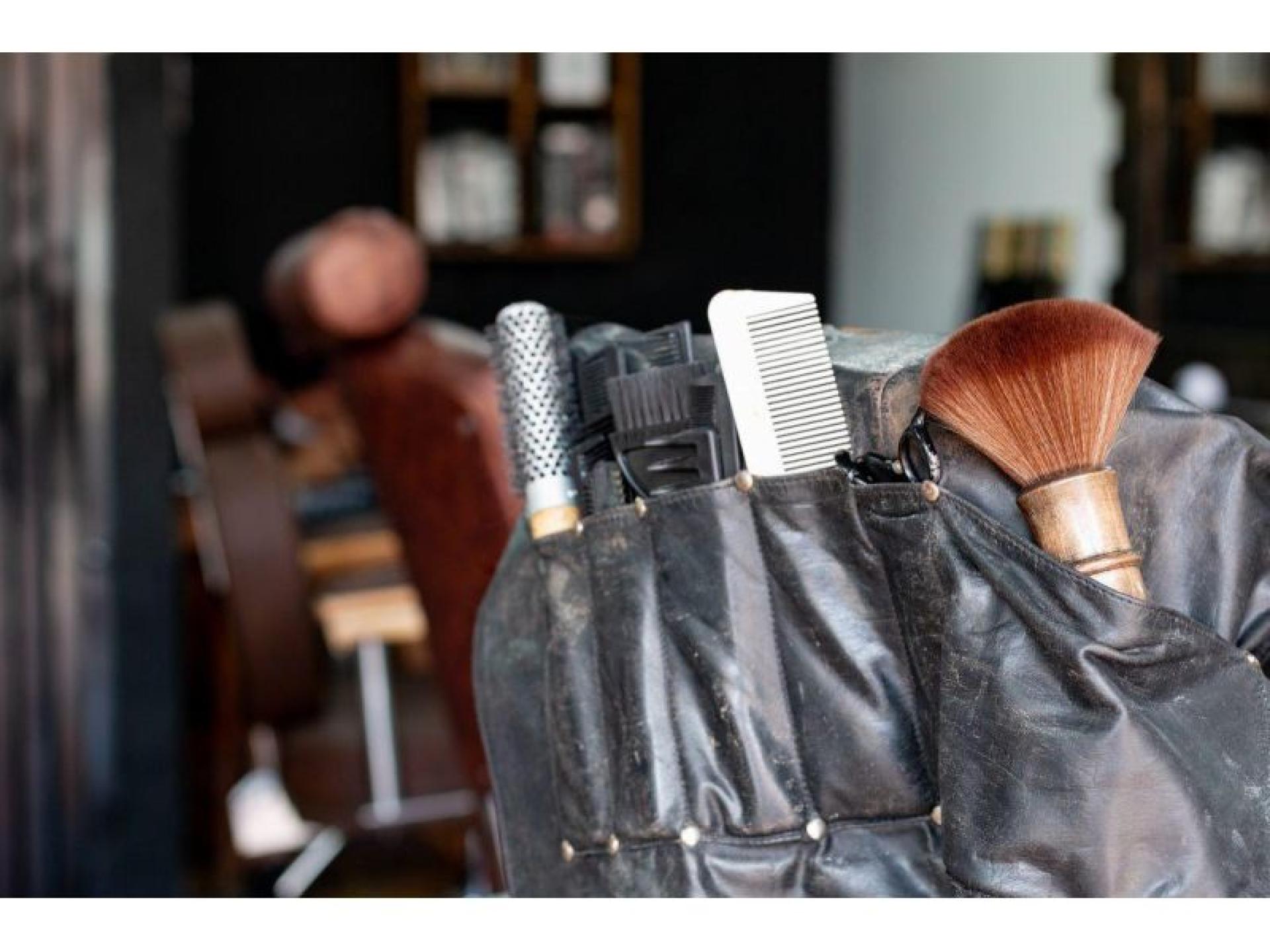 Well Known Barber Shop 637917 2