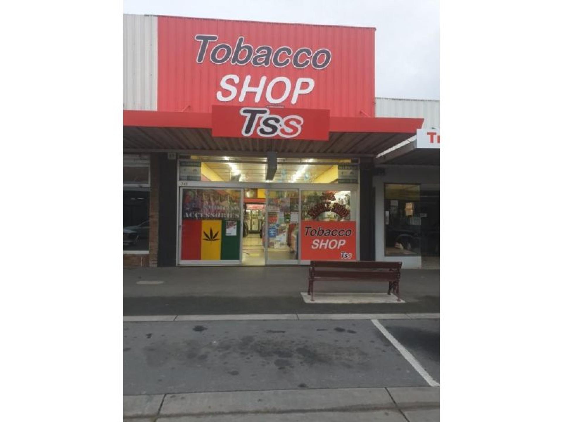 Tobacconist / Freehold In 638886 1