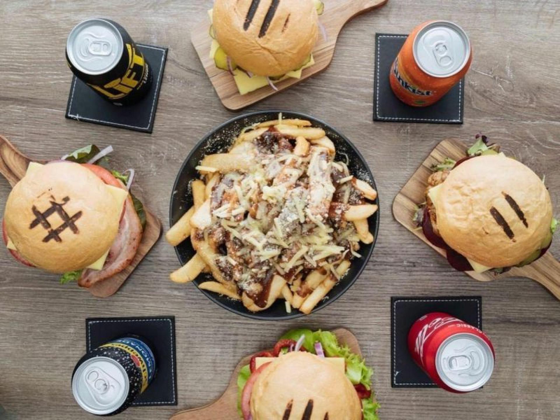 Award Winning Takeaway Burger 639129 2