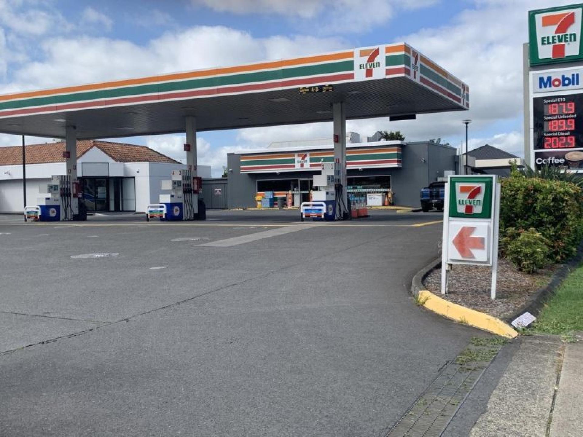 7-eleven Service Station - 639557 1