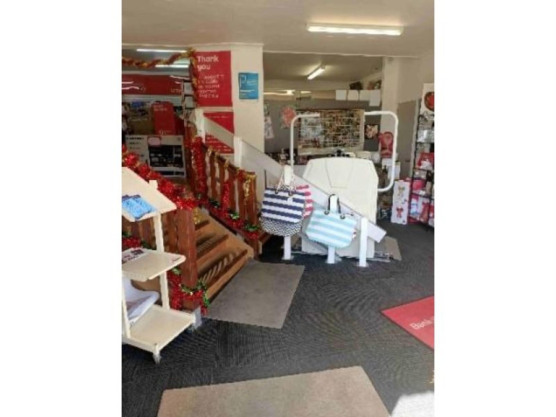 Tin Can Bay Lpo 639986 2