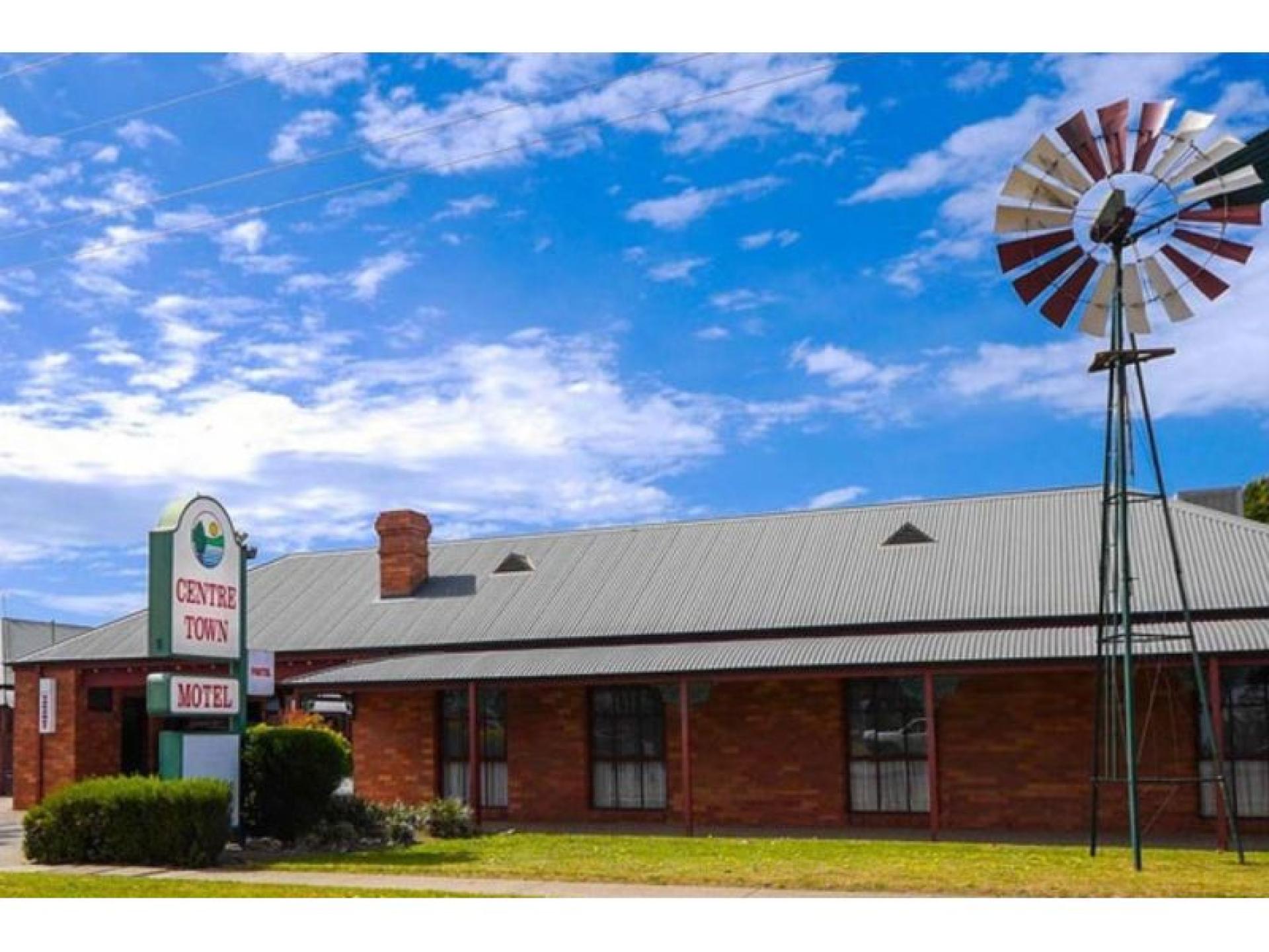 Sold - Centretown Motel 640027 2