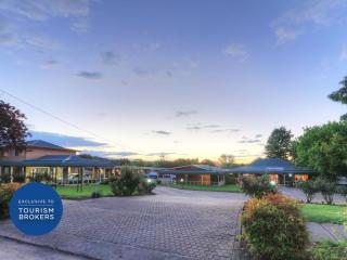 POPULAR REGIONAL MOTEL LEASEHOLD - 1642ML