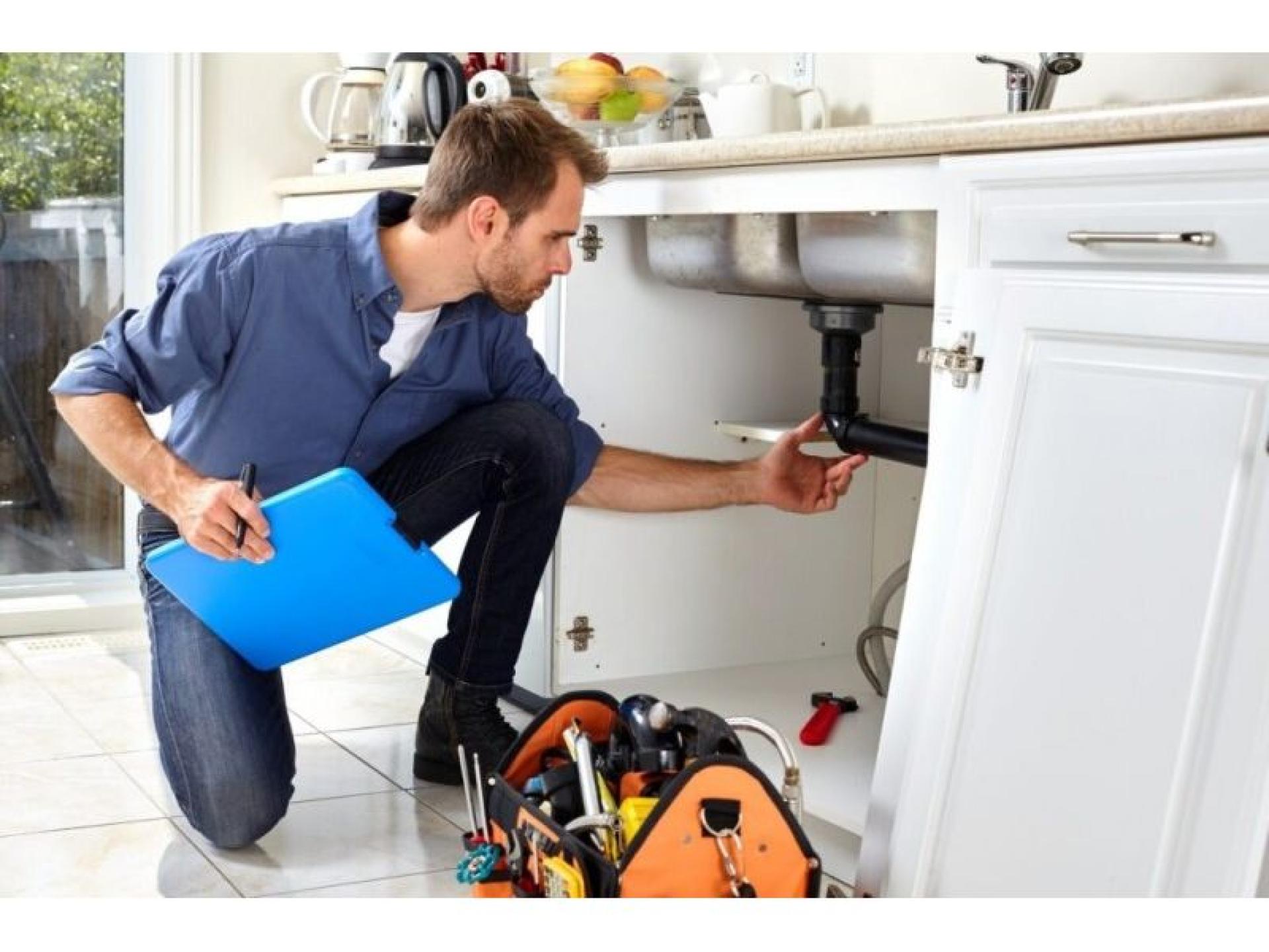 Plumbing And Plumbing Supplies 642244 1