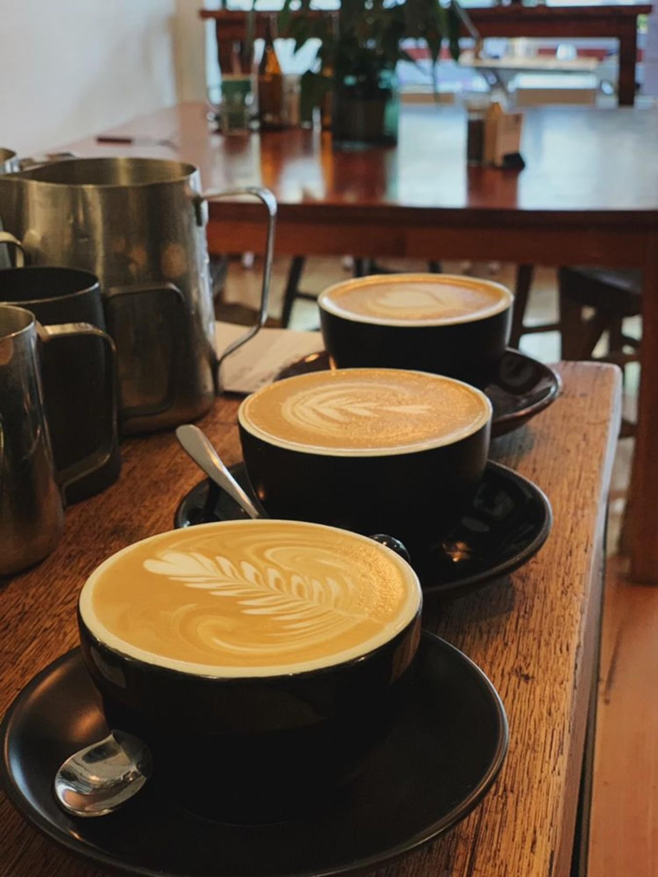 Cafe & Bar Business 642299 3