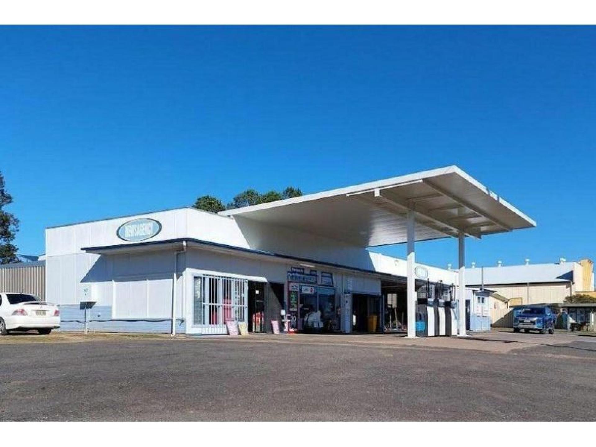 Freehold Petrol Station Mechanic 643278 1