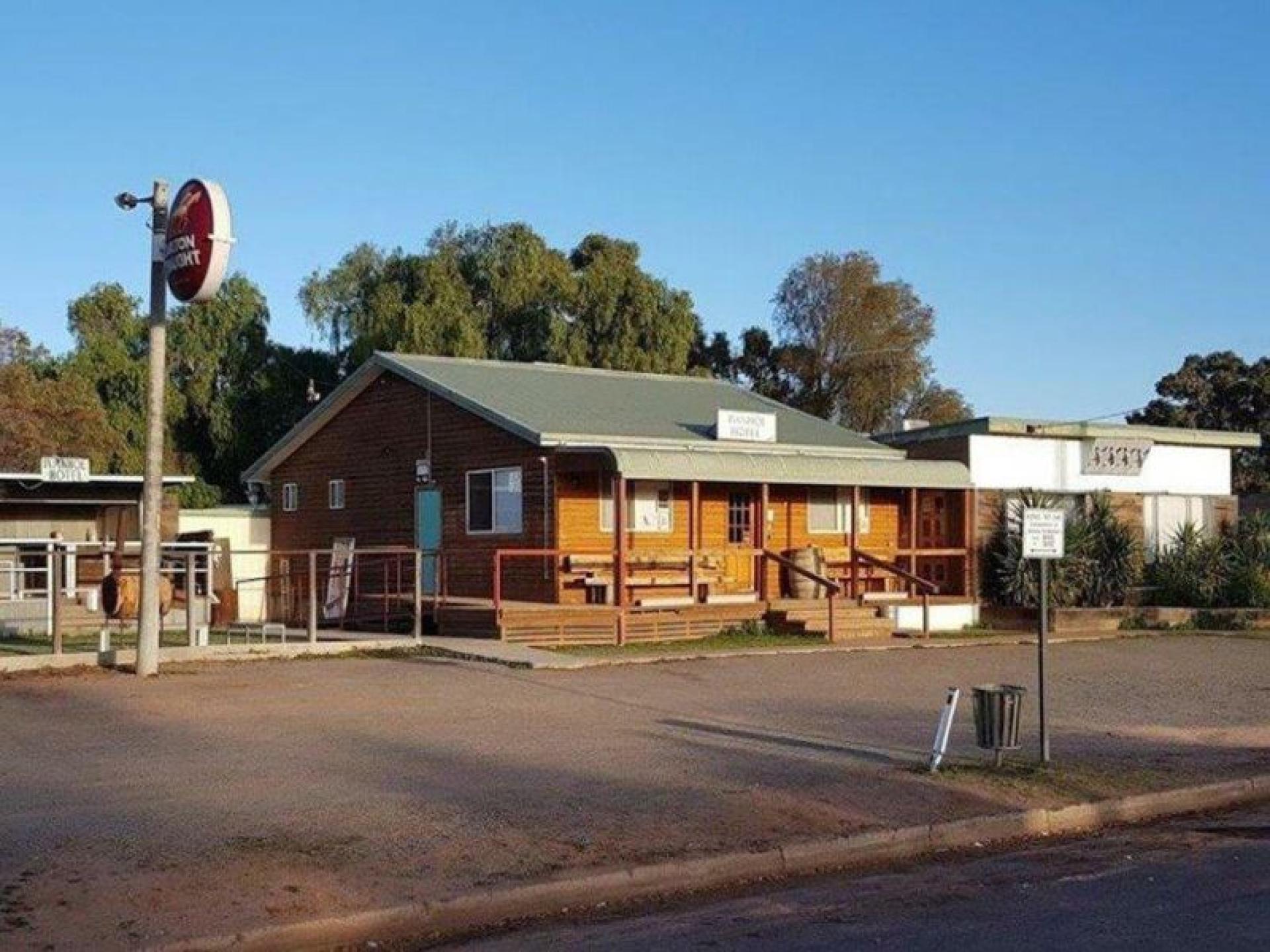 Modern Building With Long 643782 2