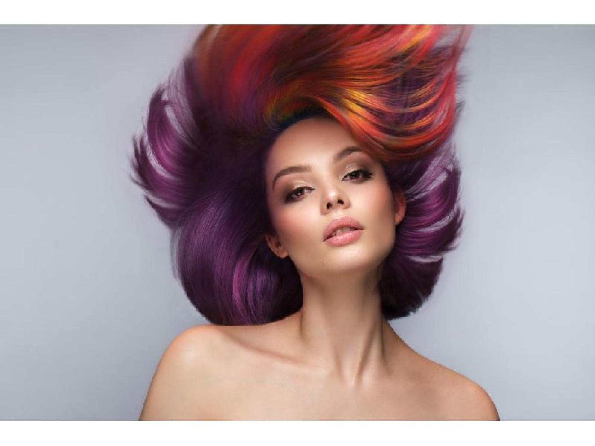 Modern Established Salon In 644399 1