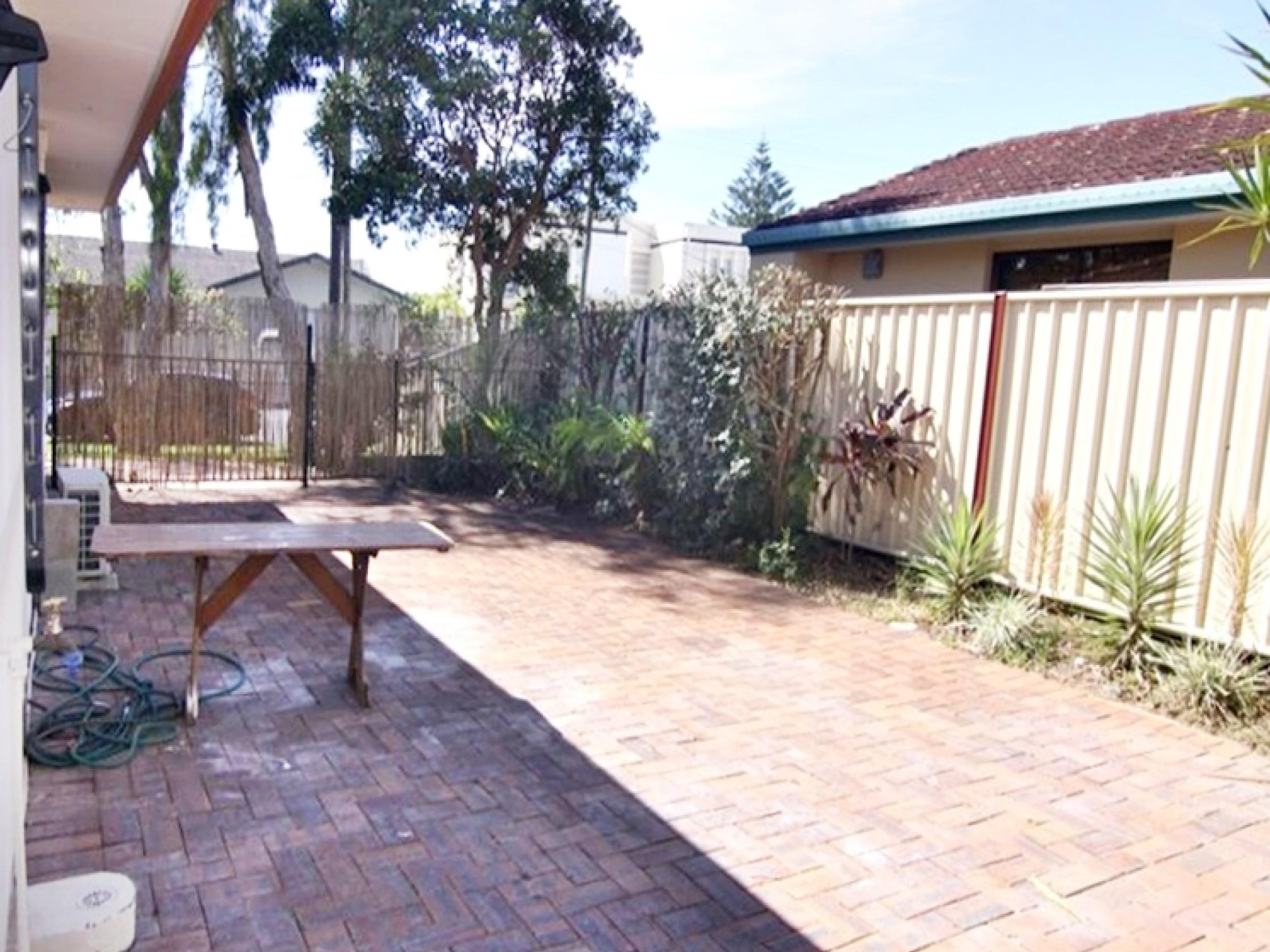 Property For Sale -gold 644638 2