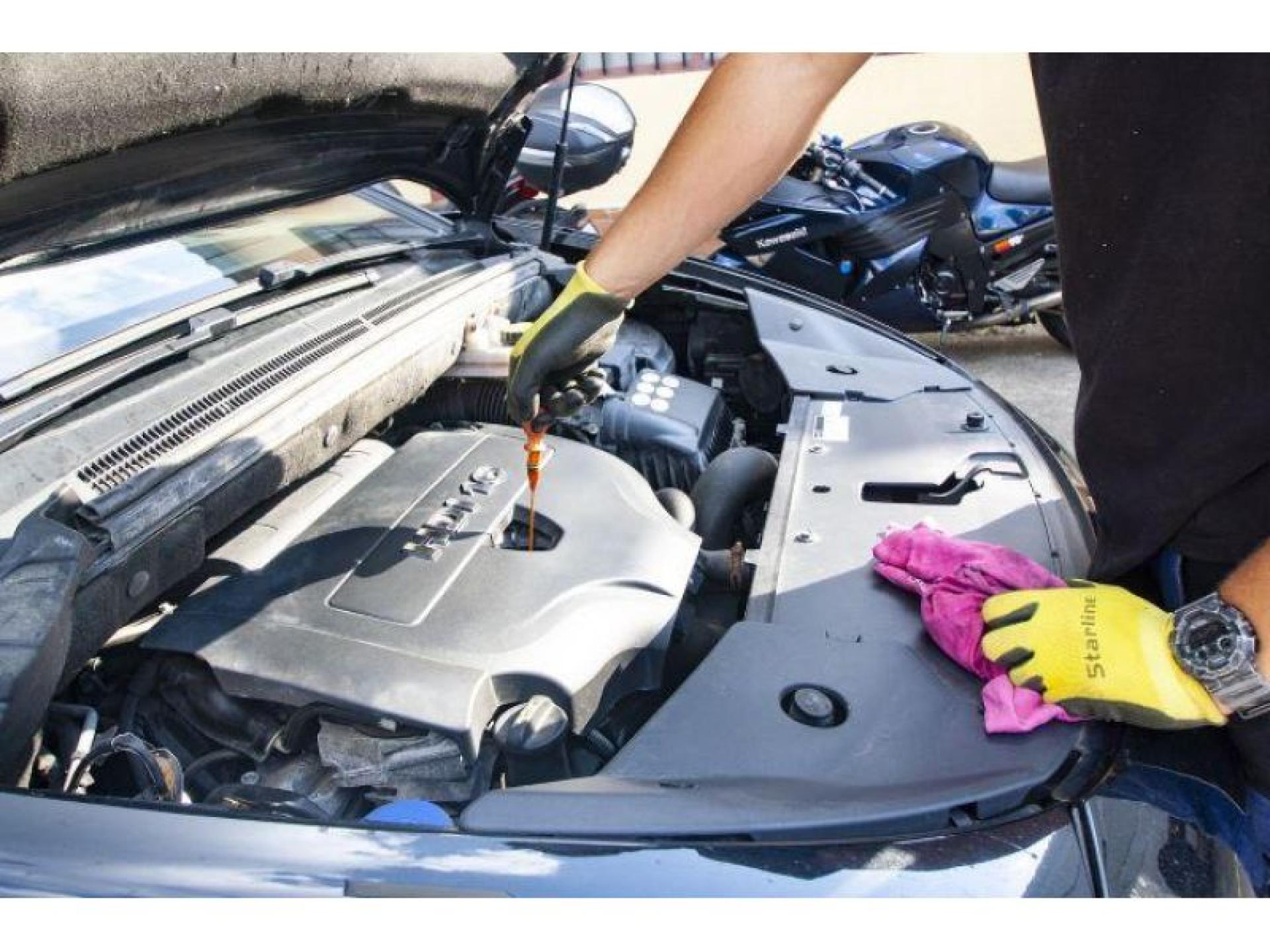 Well Established Automotive Workshop 644842 1