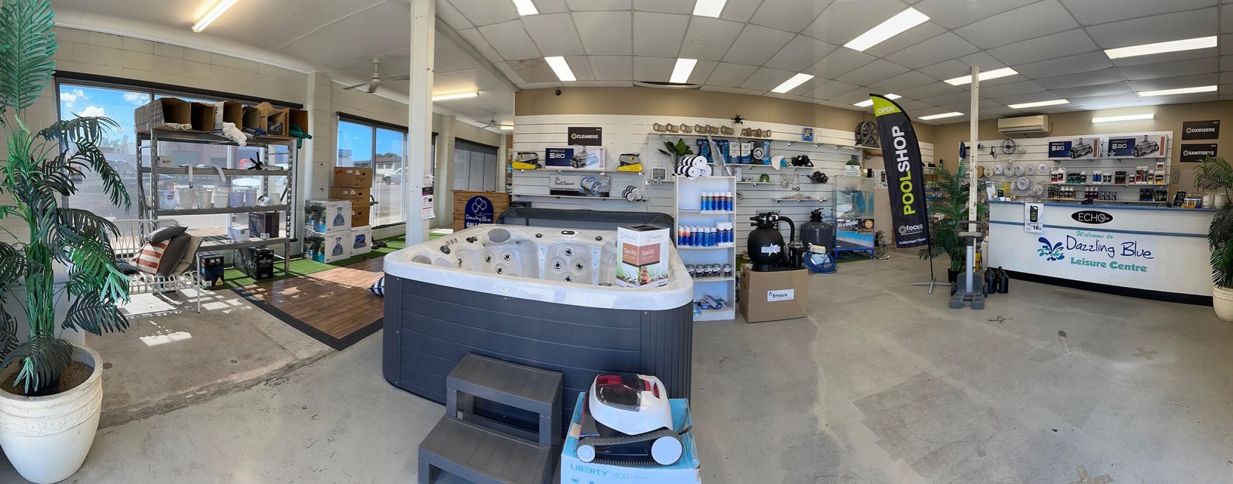 Dazzling Blue Pool Leisure 644936 3