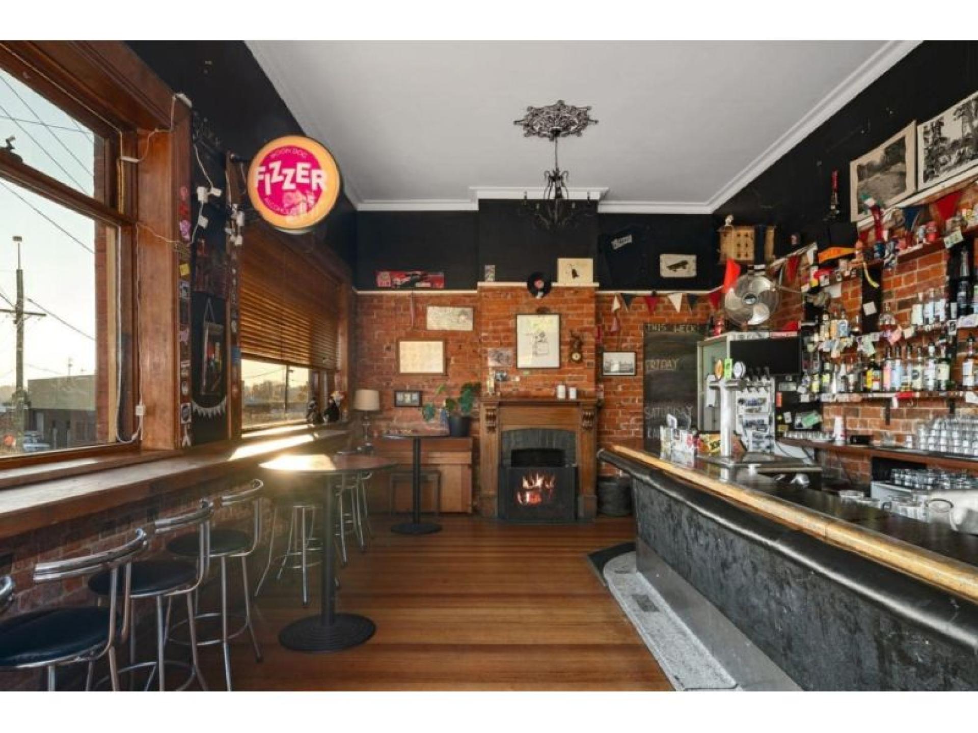 Sold - Eastern Station 645183 3