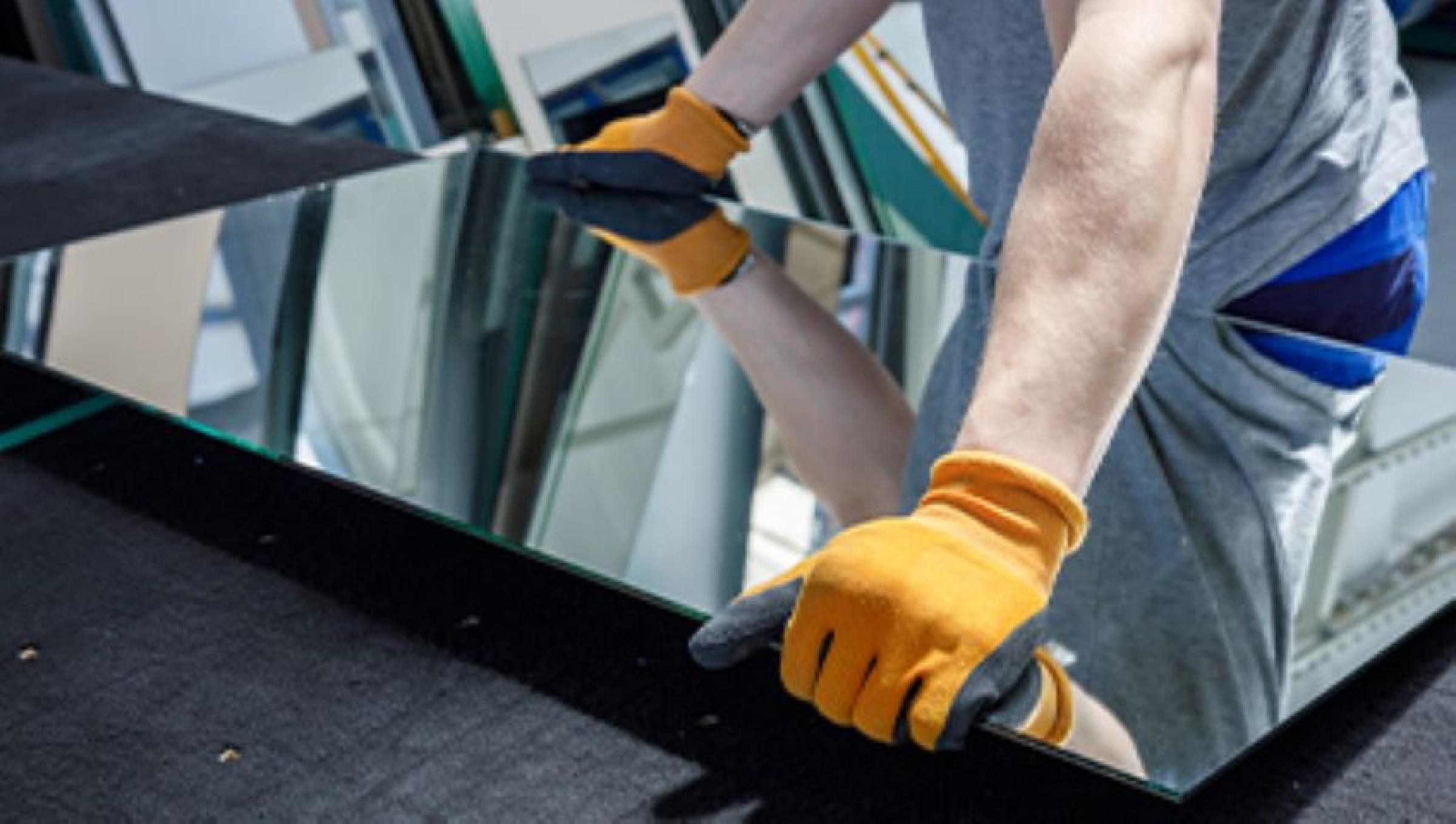 Glass Glazier Or Glazing 645205 1