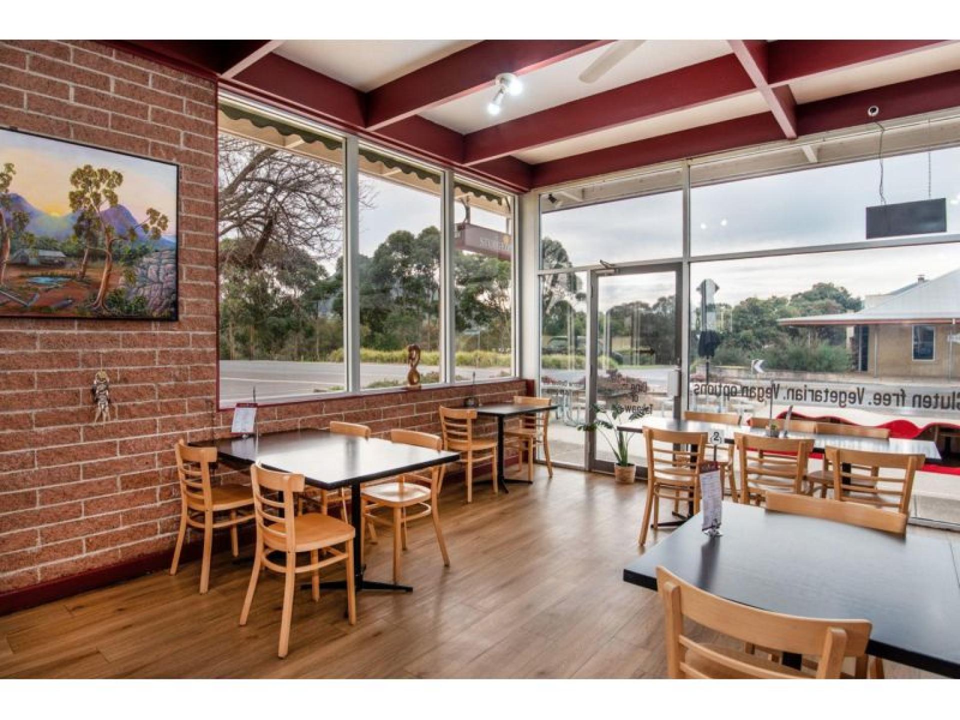 Vendors Keen To Sell 645364 2