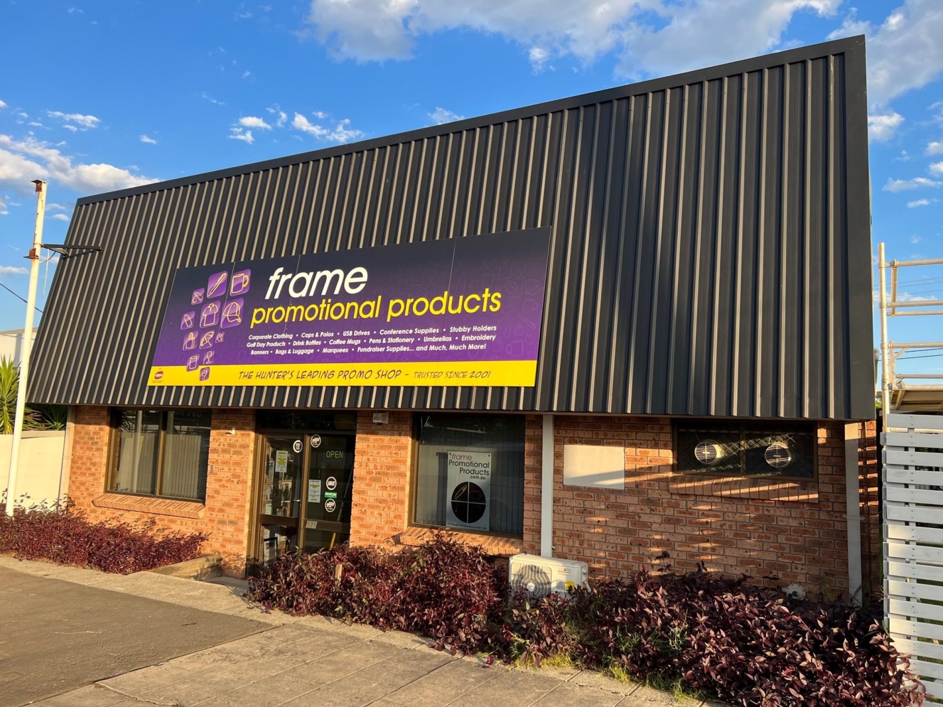 High Revenue Uniform - 646073 3