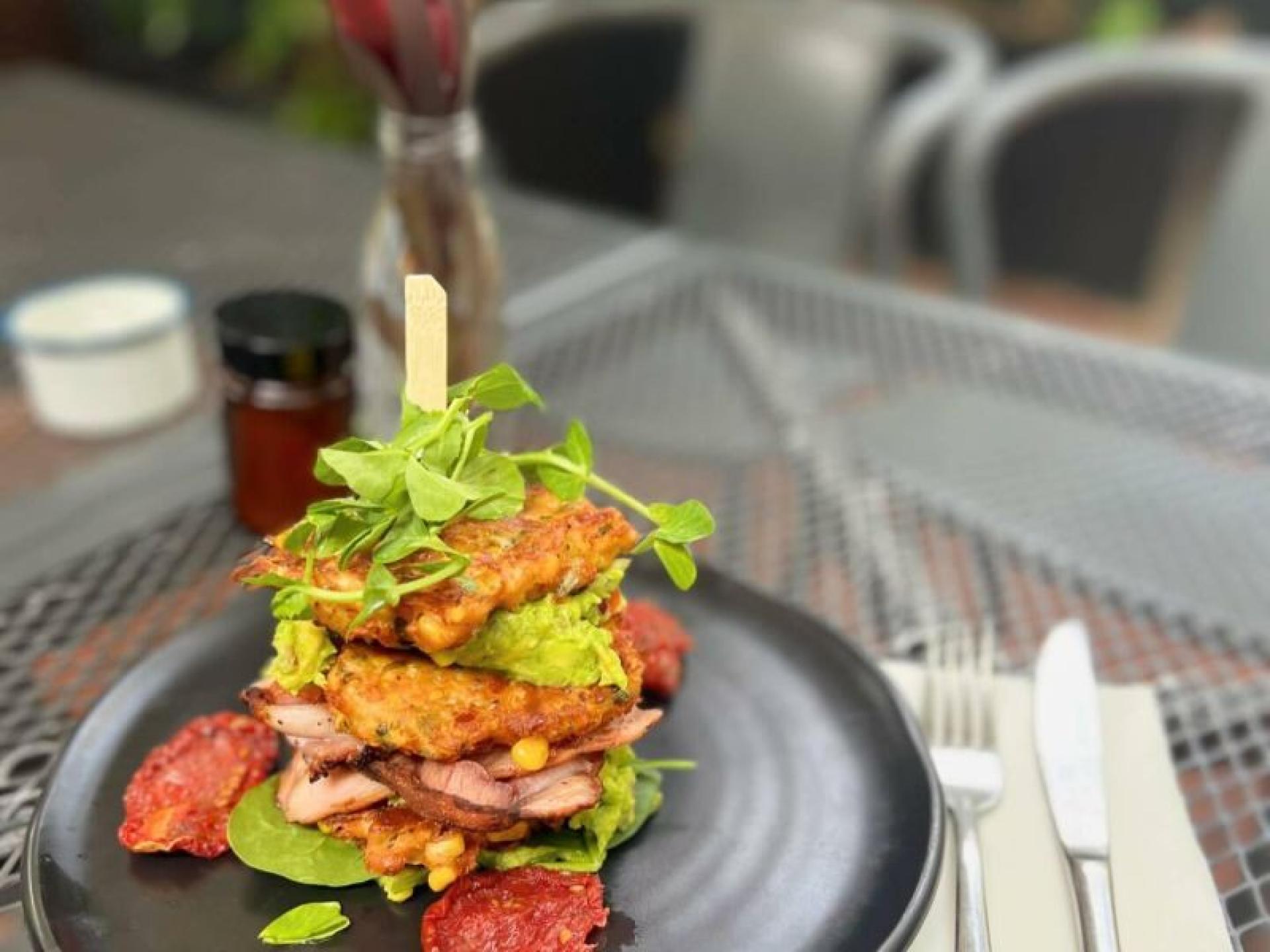 Sold - Cafe For 646096 3