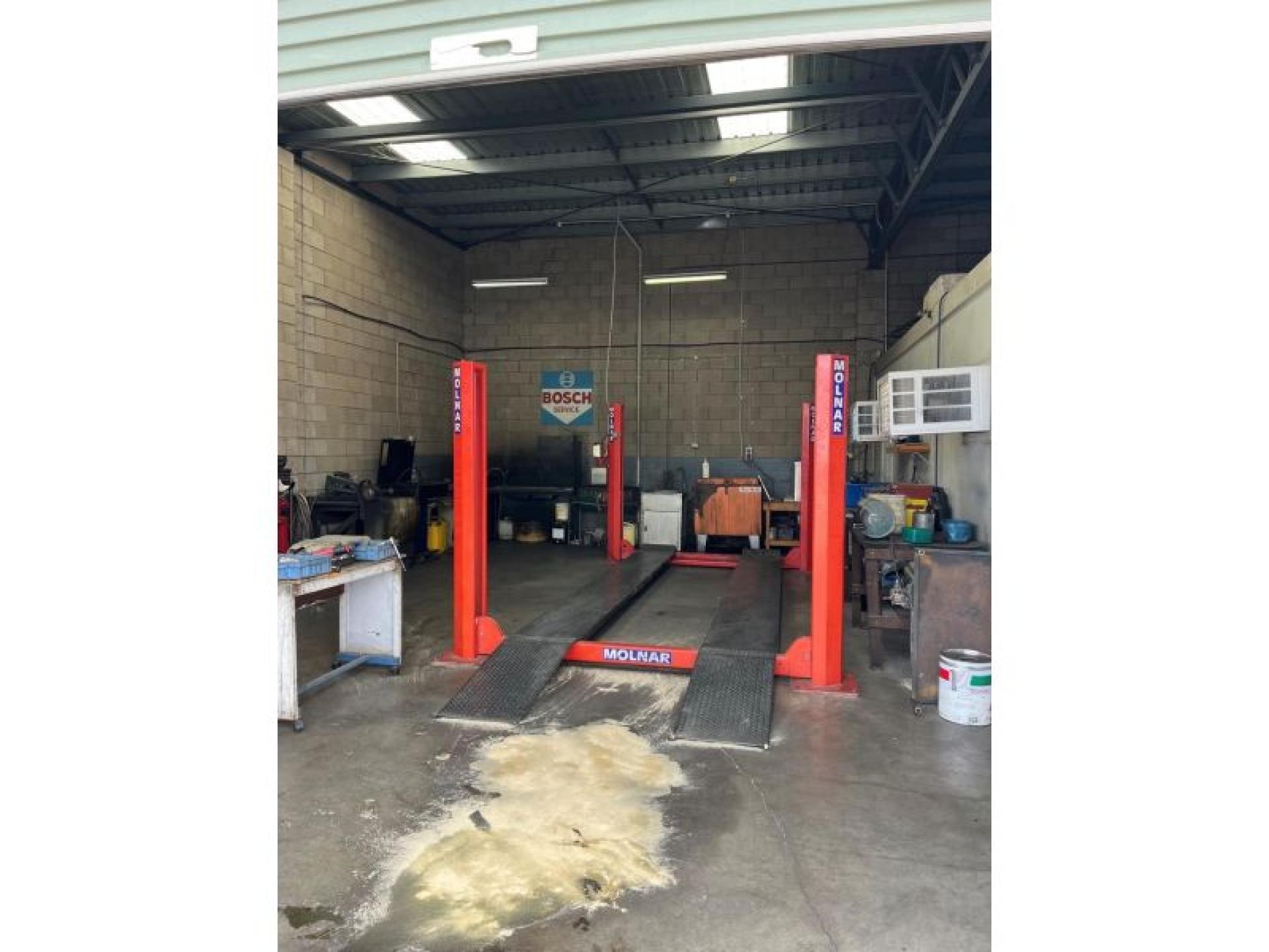 Diesel Engine Repair Specialists 646147 2