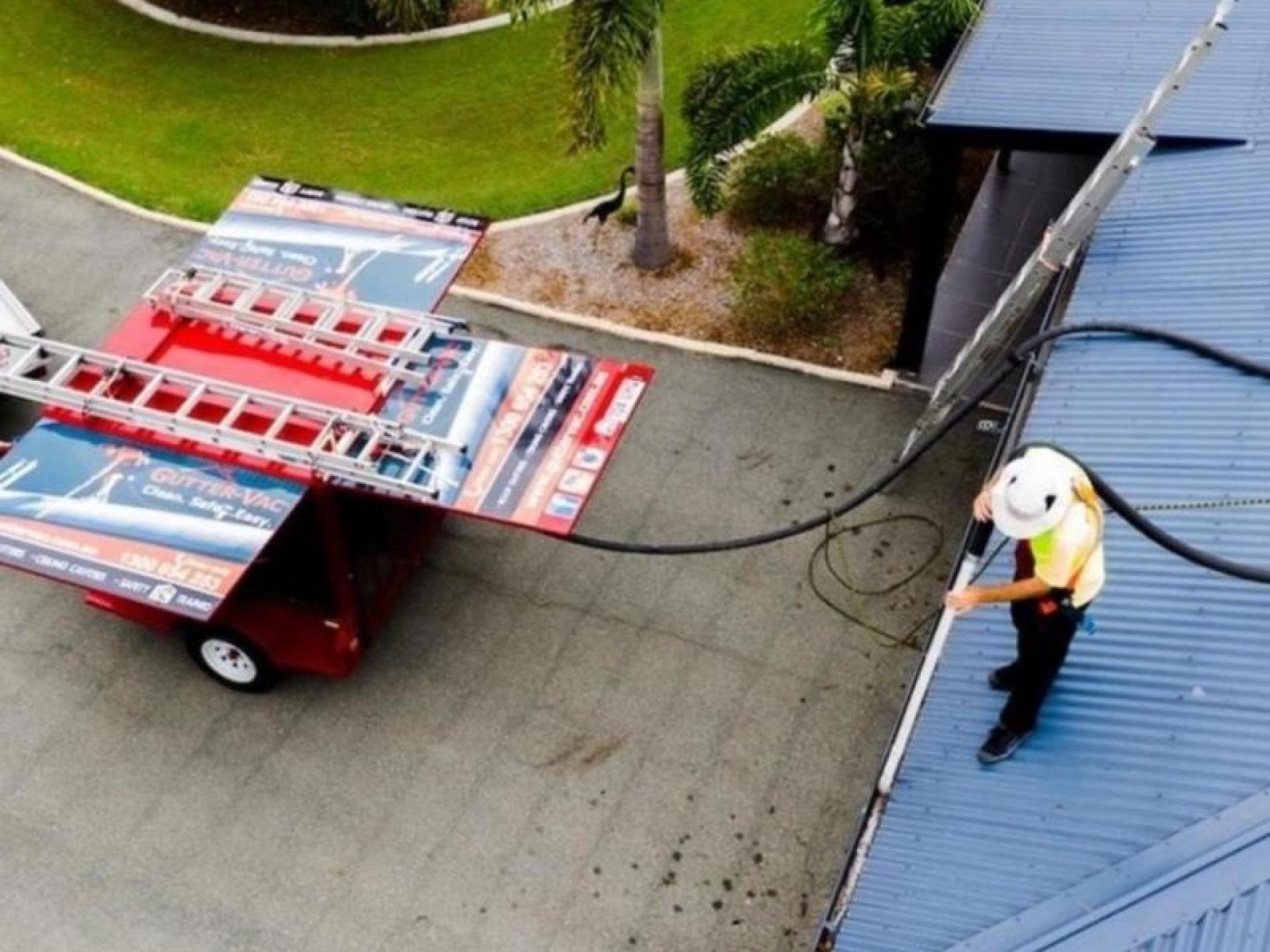 Lucrative Gutter-vac Franchise – 646327 2