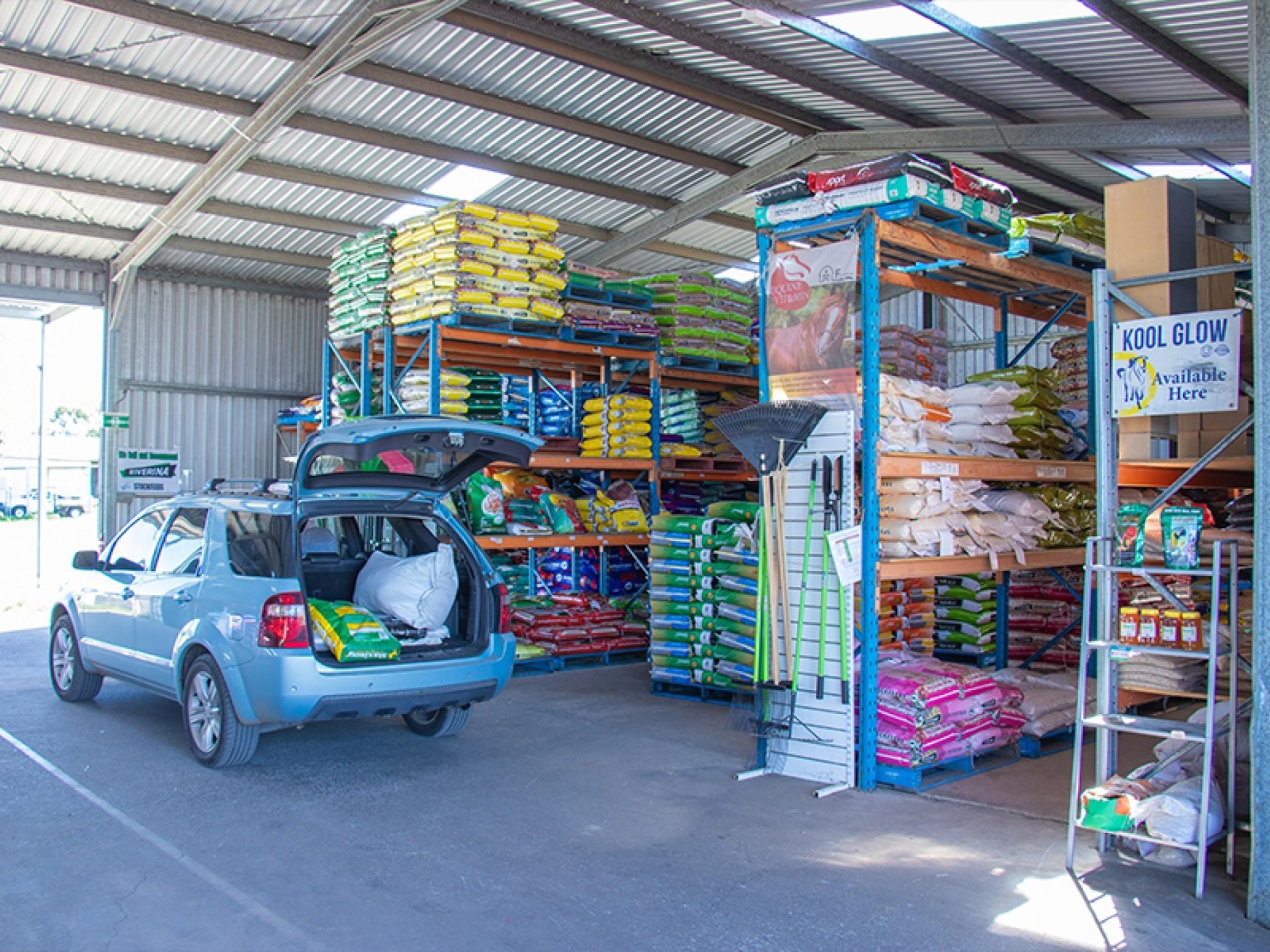 Wrt Feed Shed - 646400 1